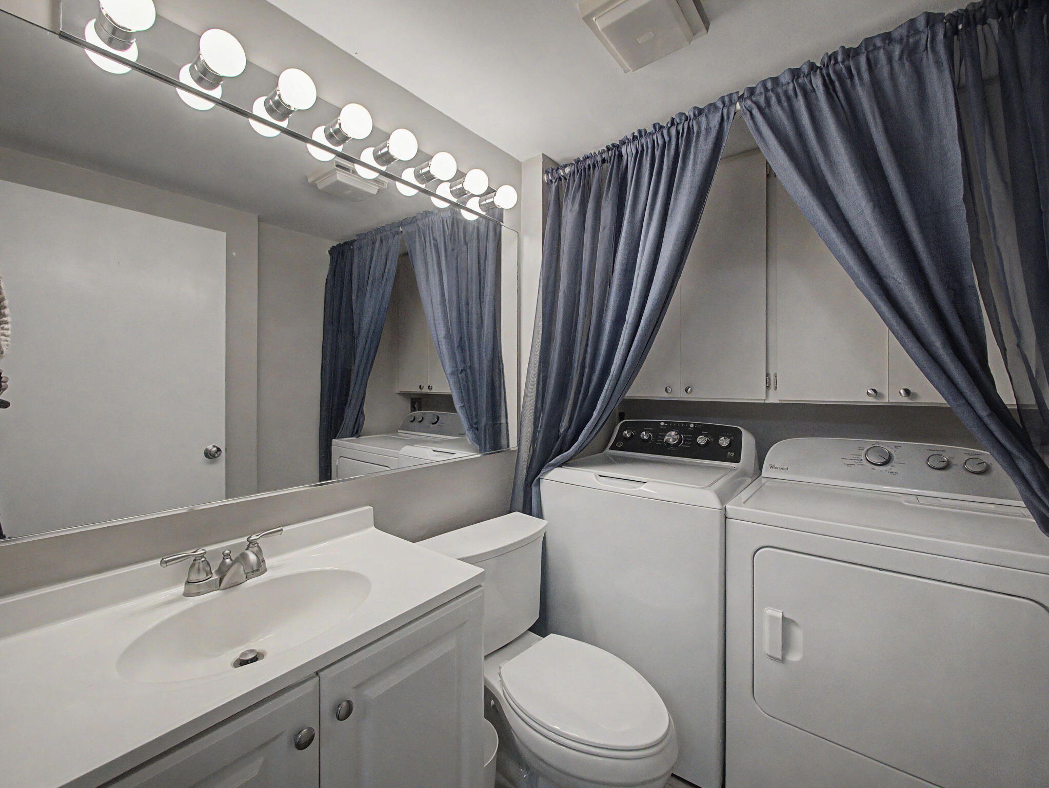 310 Buttonwood Lane B Property Photo 8