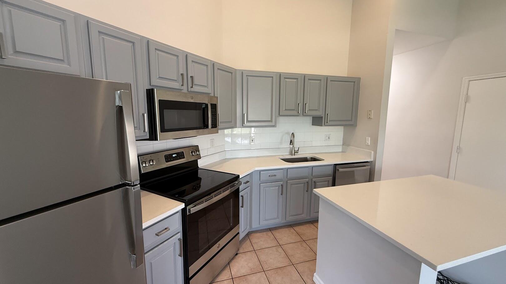10049 Perfect Drive A Property Photo 5
