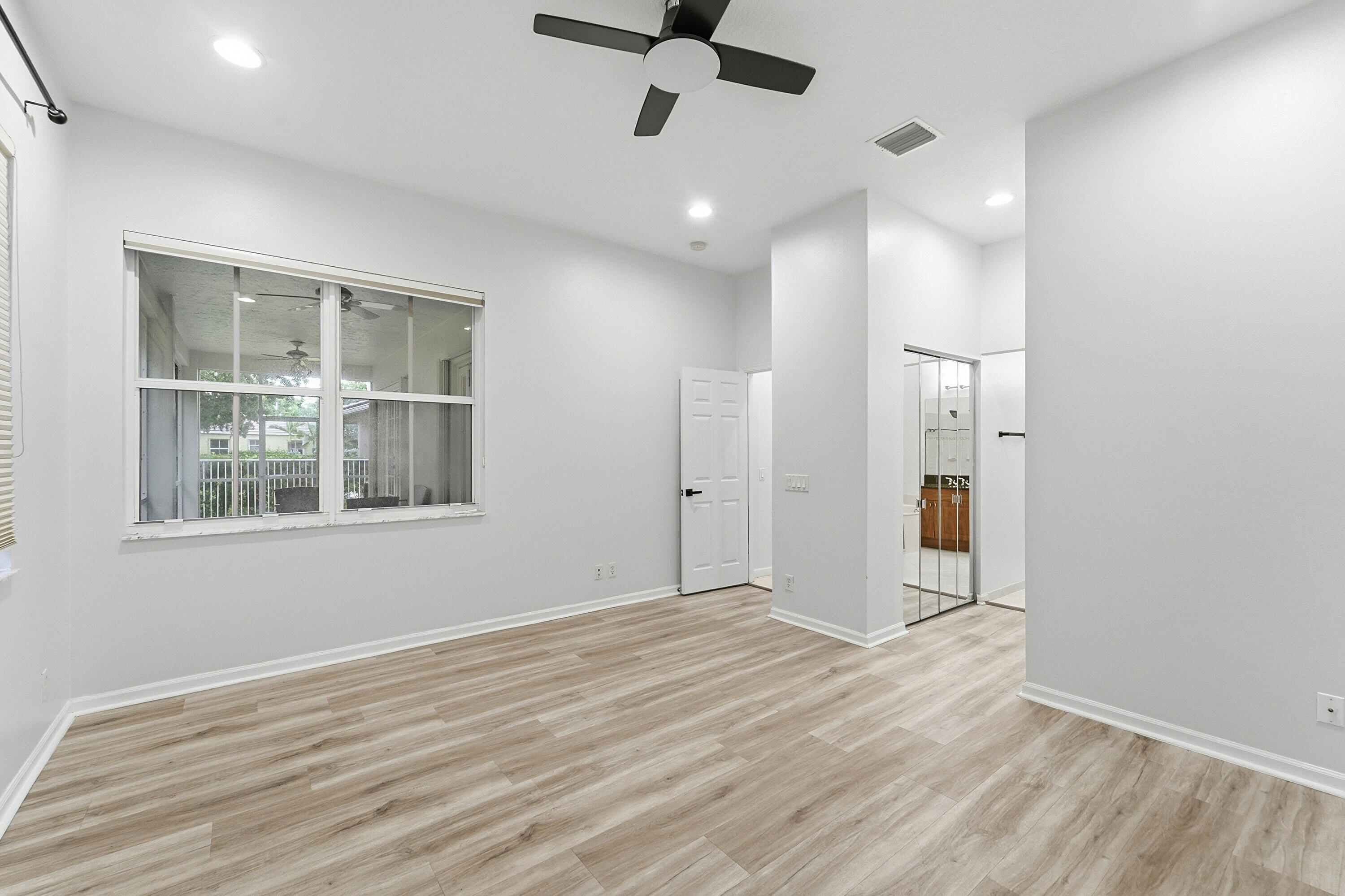 970 Tulip Circle Property Photo 13