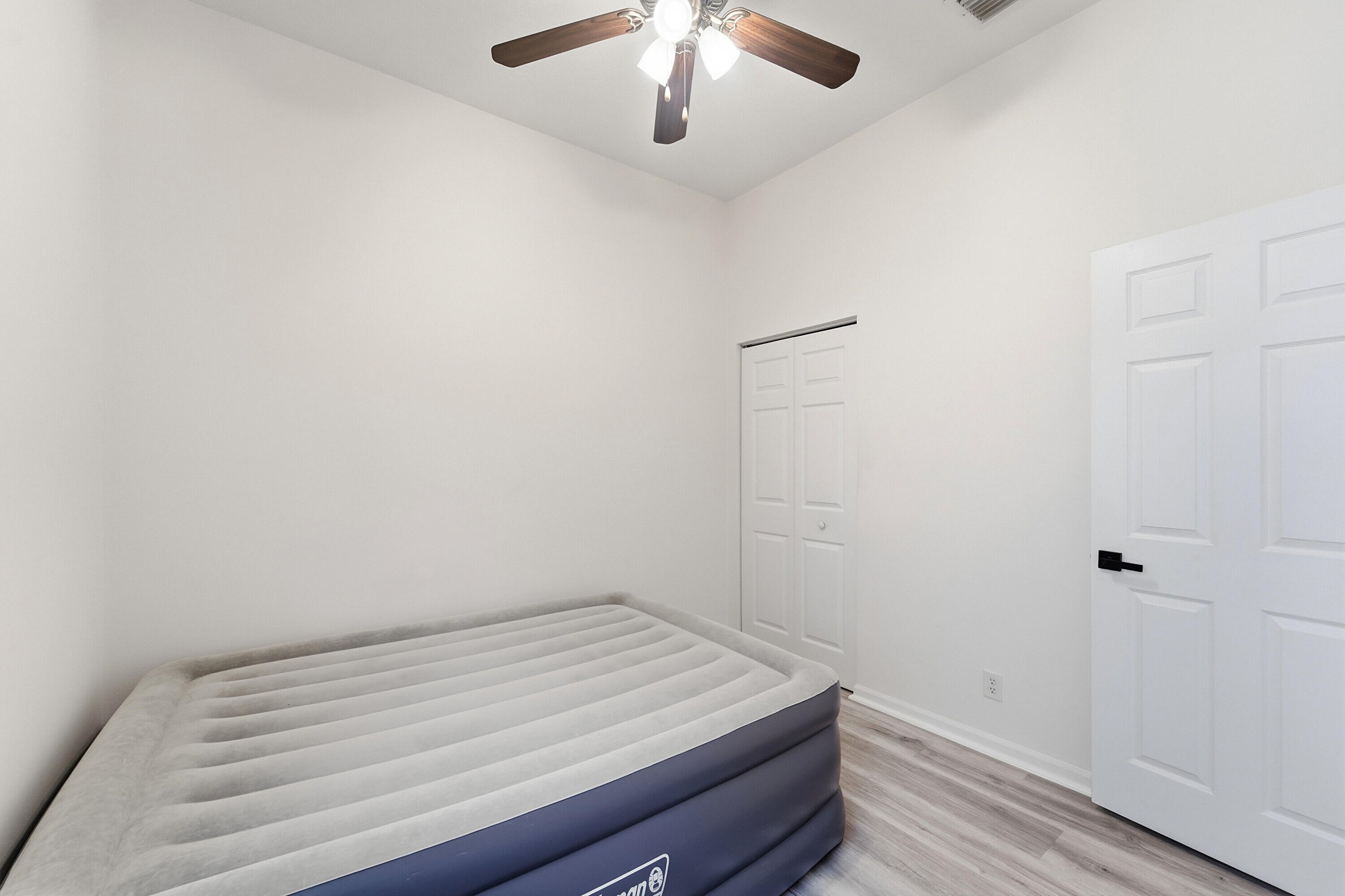970 Tulip Circle Property Photo 19