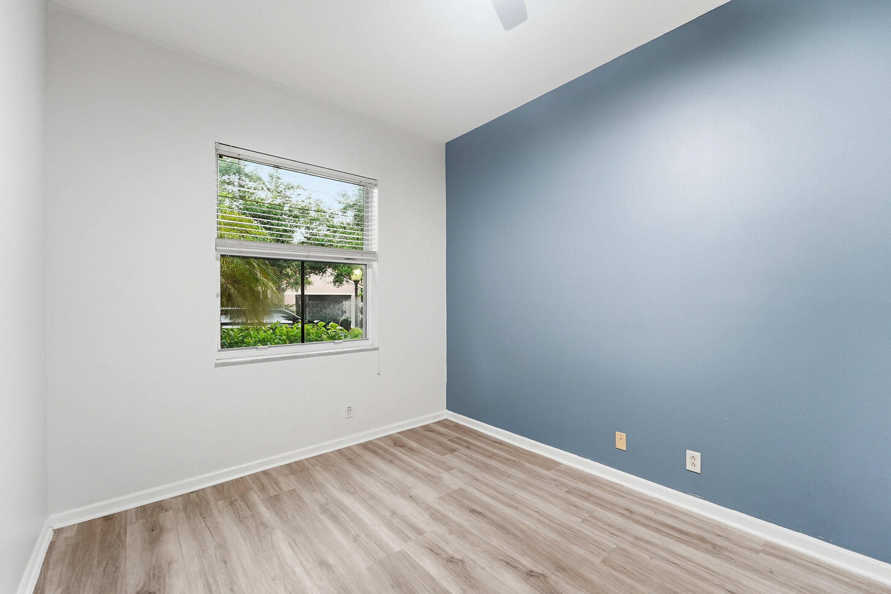 970 Tulip Circle Property Photo 22