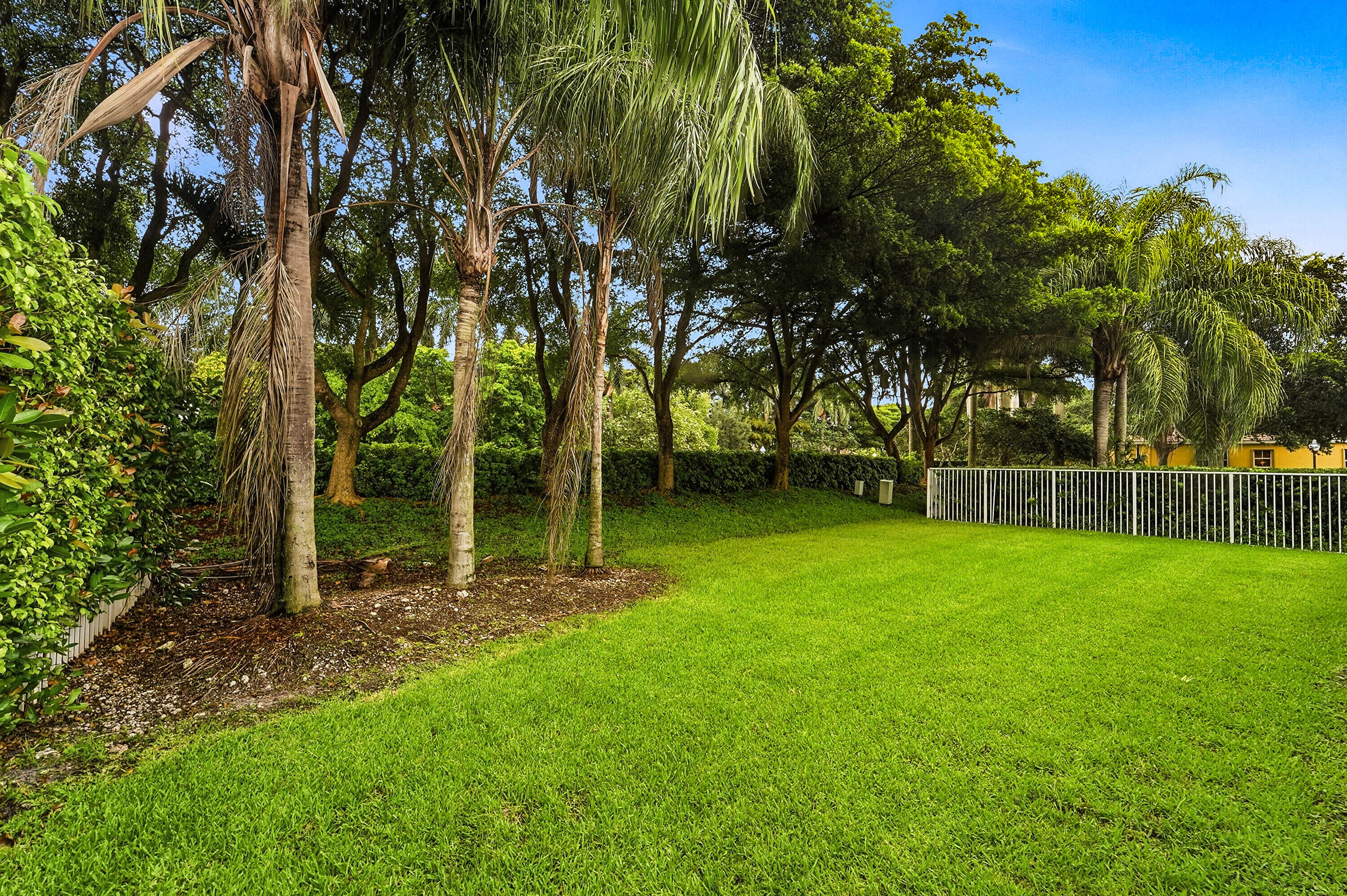 970 Tulip Circle Property Photo 37