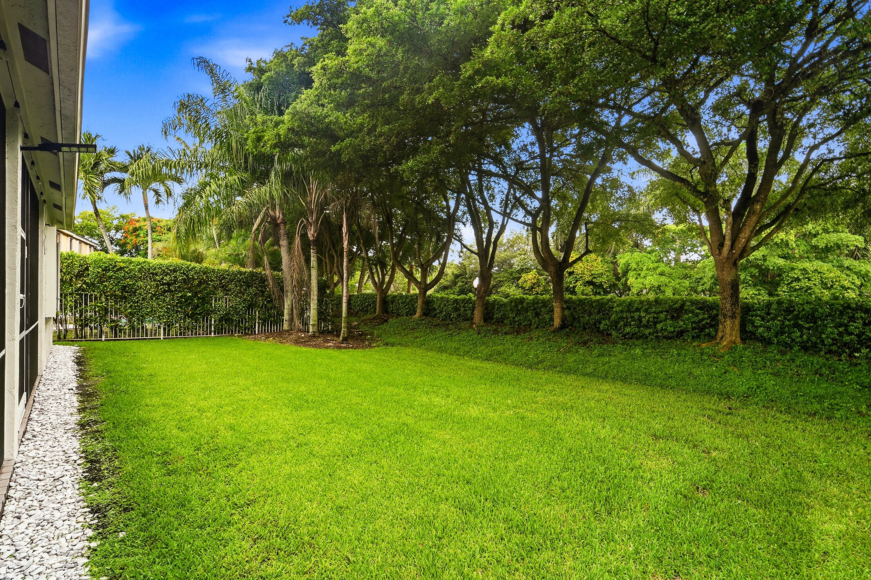 970 Tulip Circle Property Photo 38