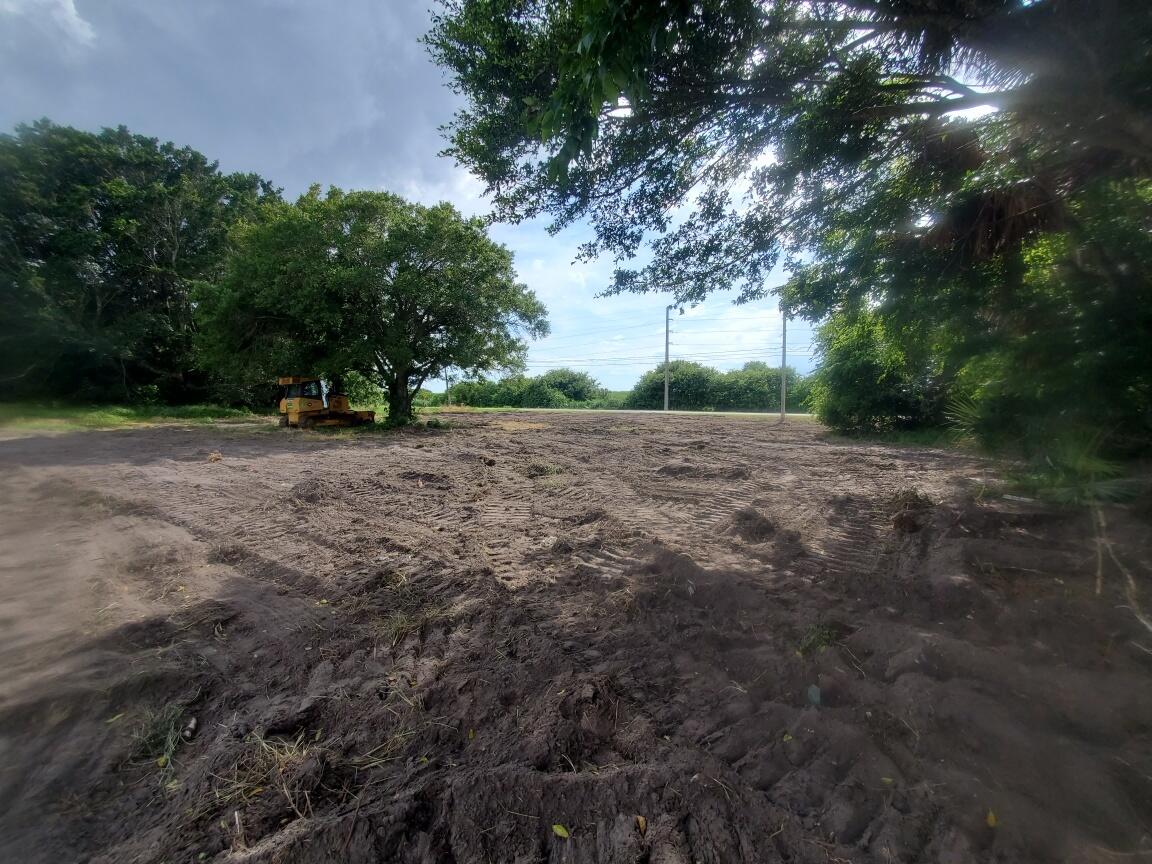 14744 Us Highway 441 Highway Property Photo 1