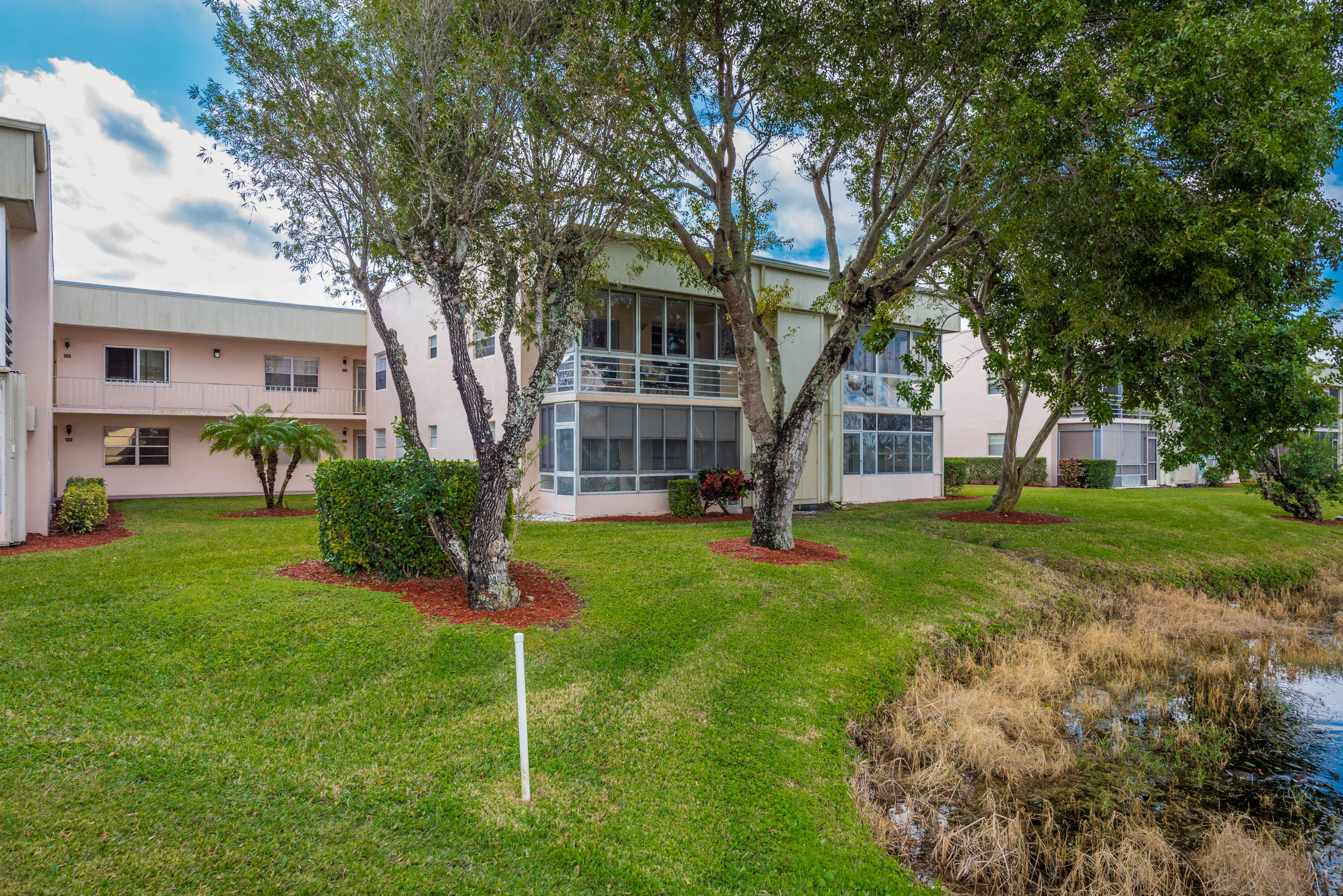 369 Capri H 369 Property Photo 26
