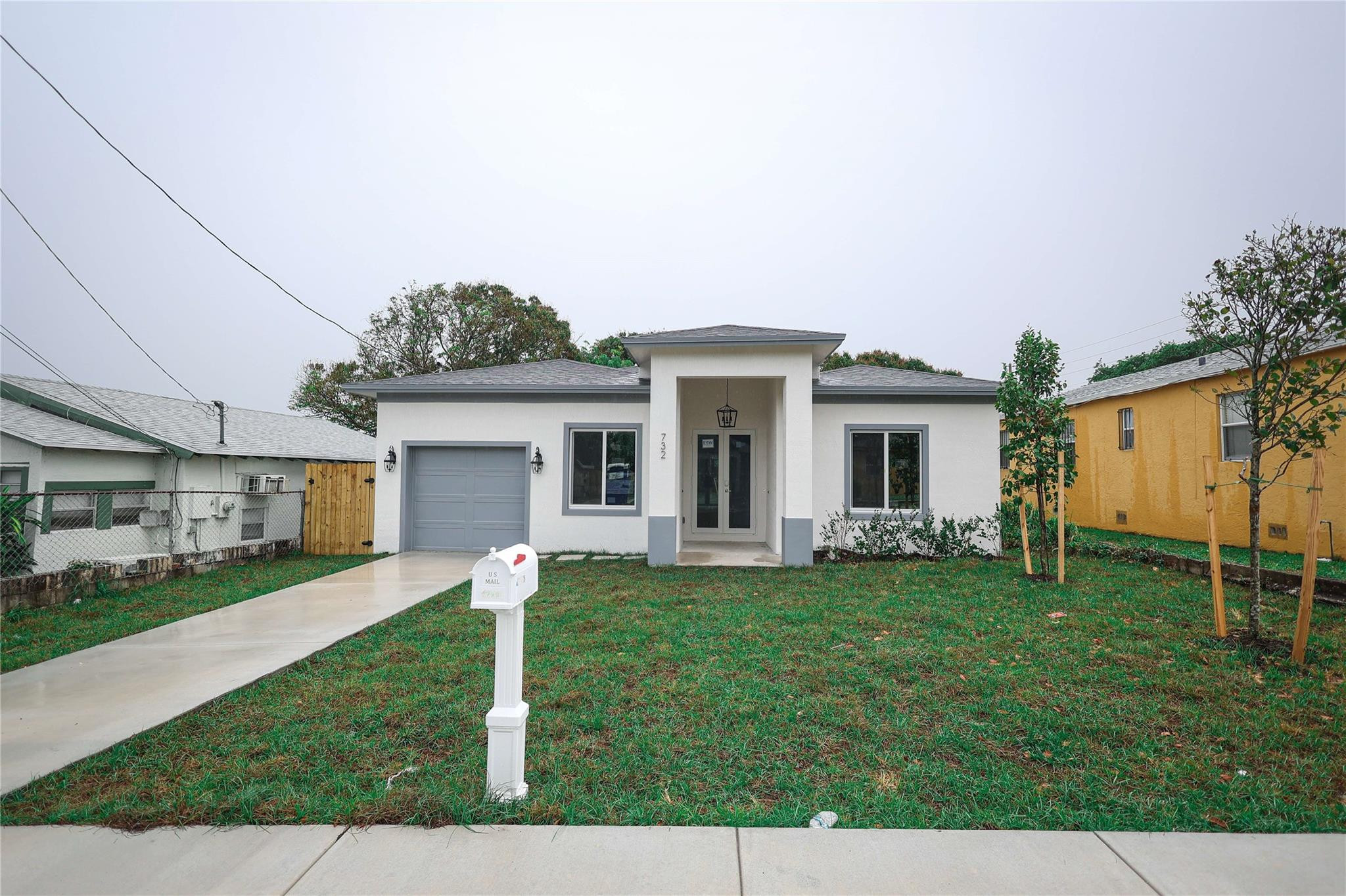 732 19th Street Property Photo 1