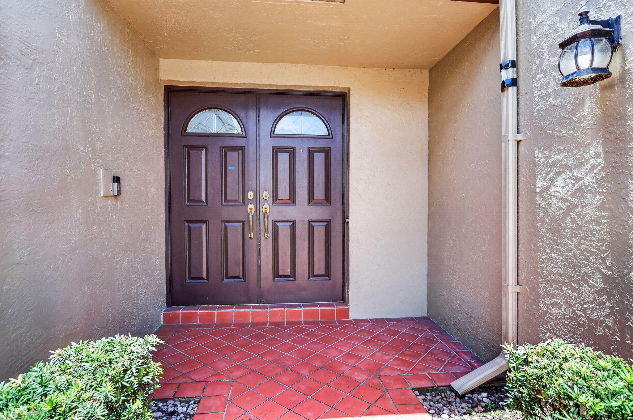 7690 Solimar Circle Property Photo 5