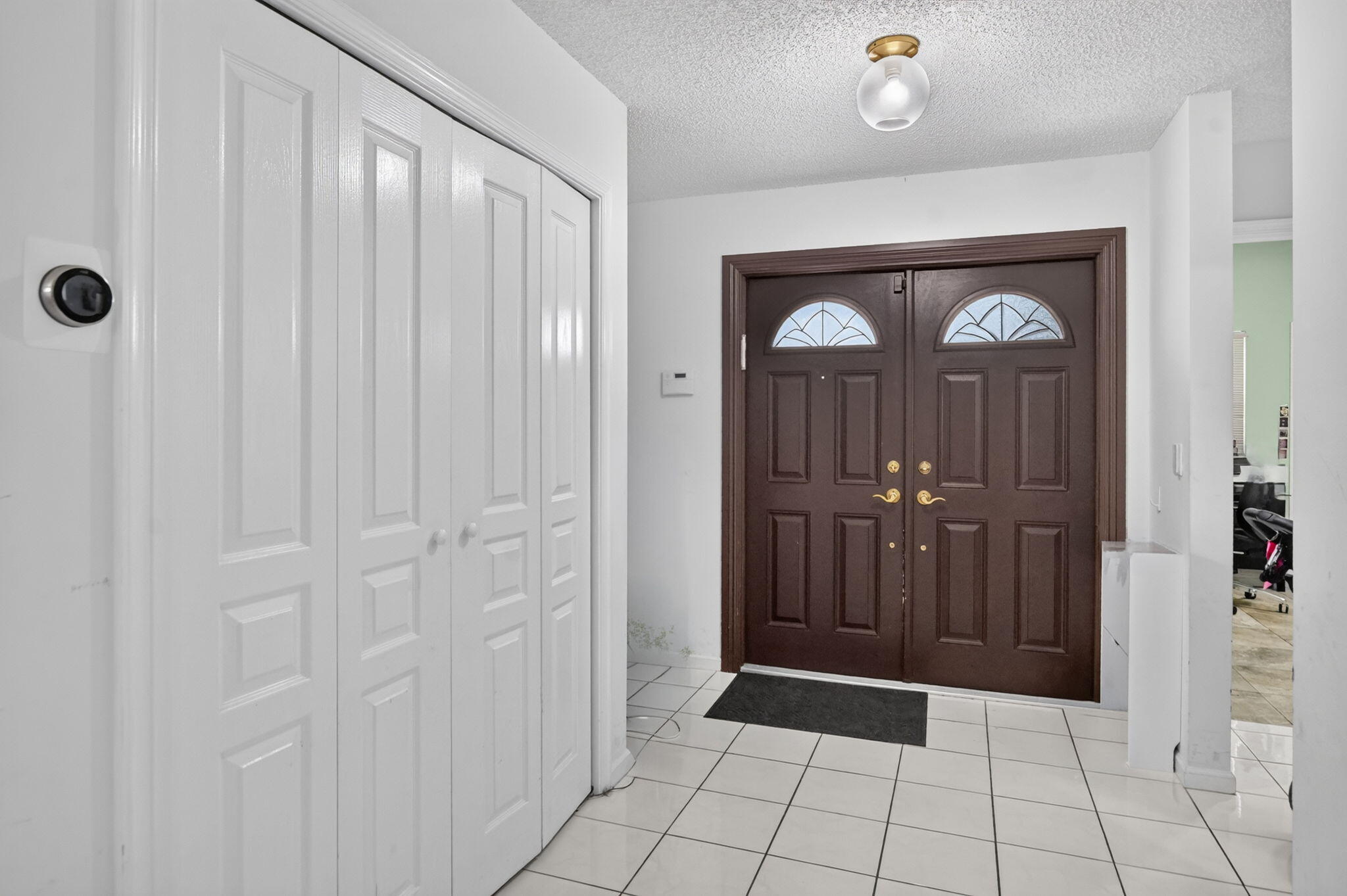 7690 Solimar Circle Property Photo 6