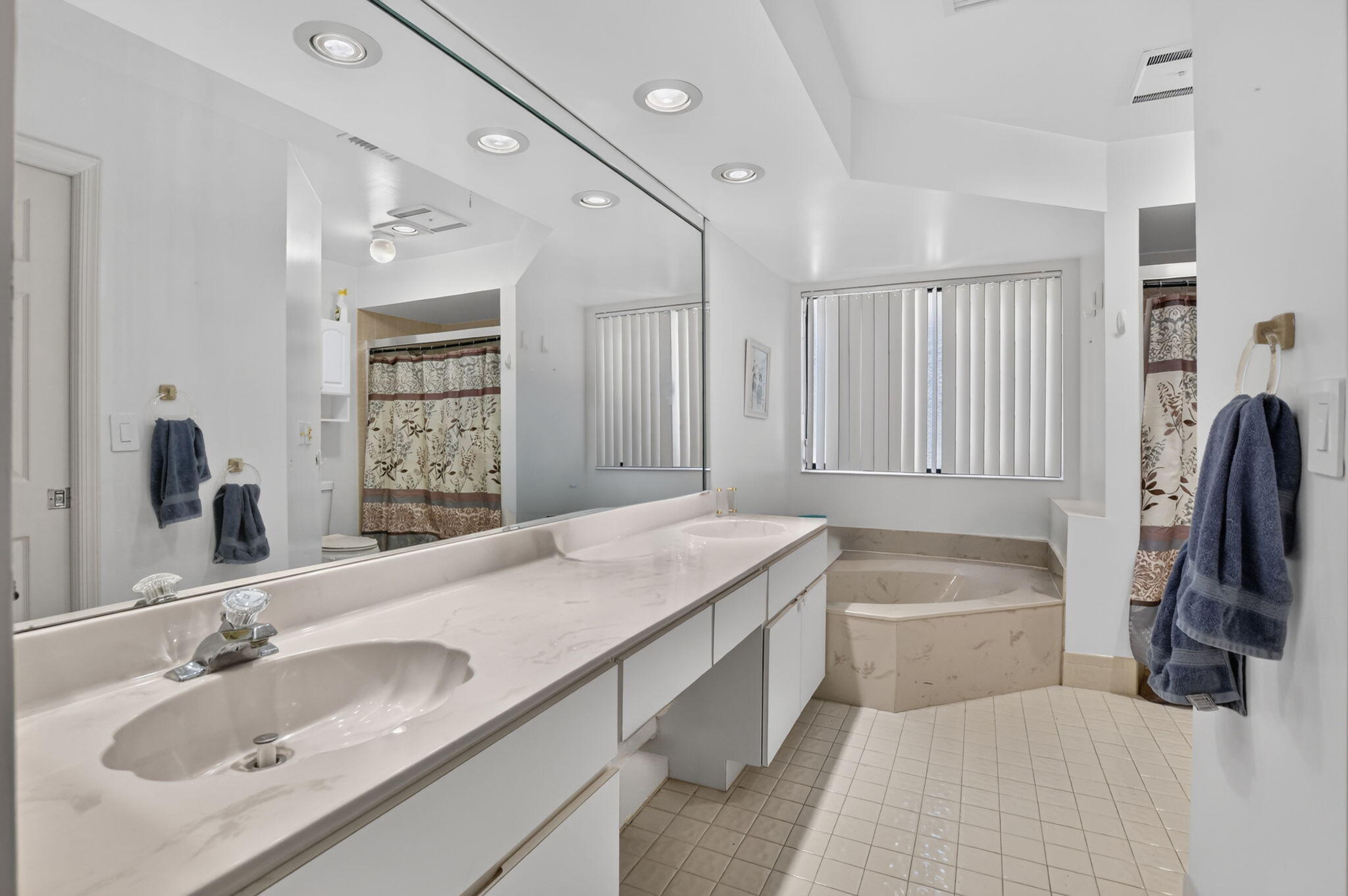 7690 Solimar Circle Property Photo 18