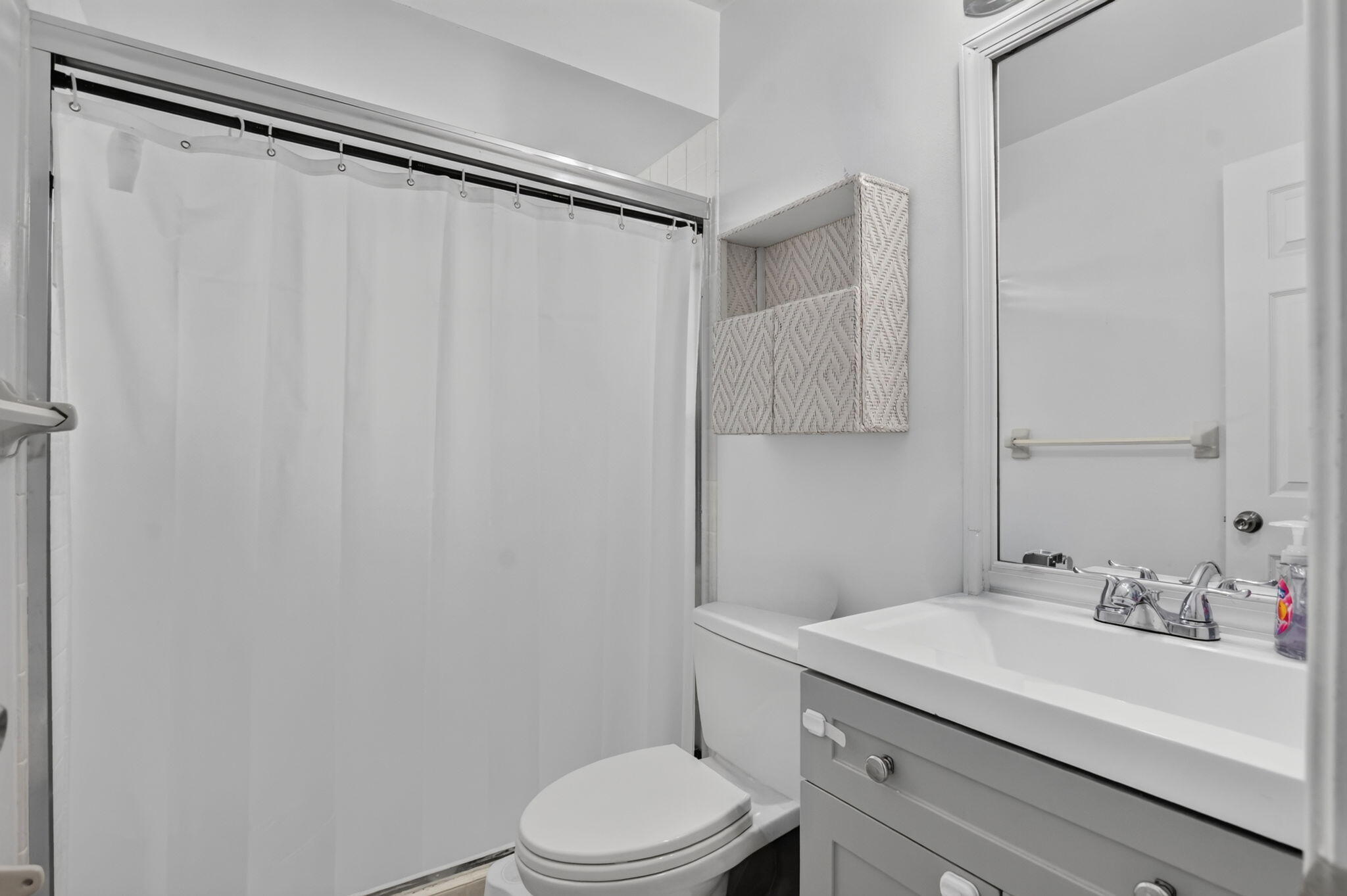 7690 Solimar Circle Property Photo 23