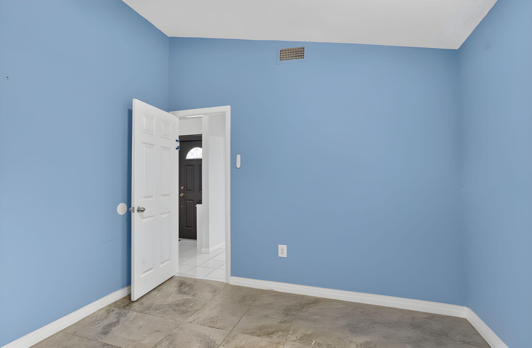 7690 Solimar Circle Property Photo 25