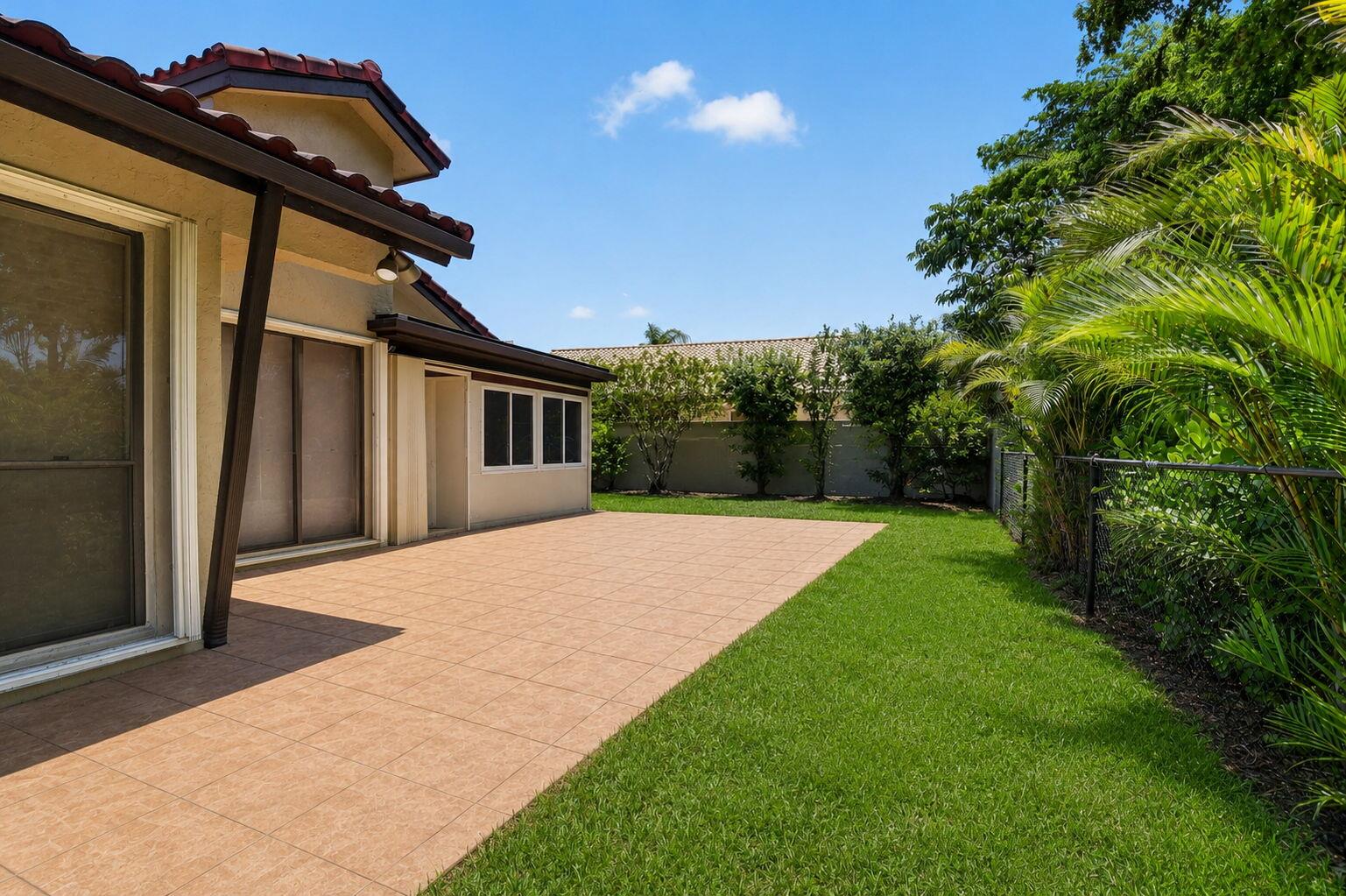 7690 Solimar Circle Property Photo 28