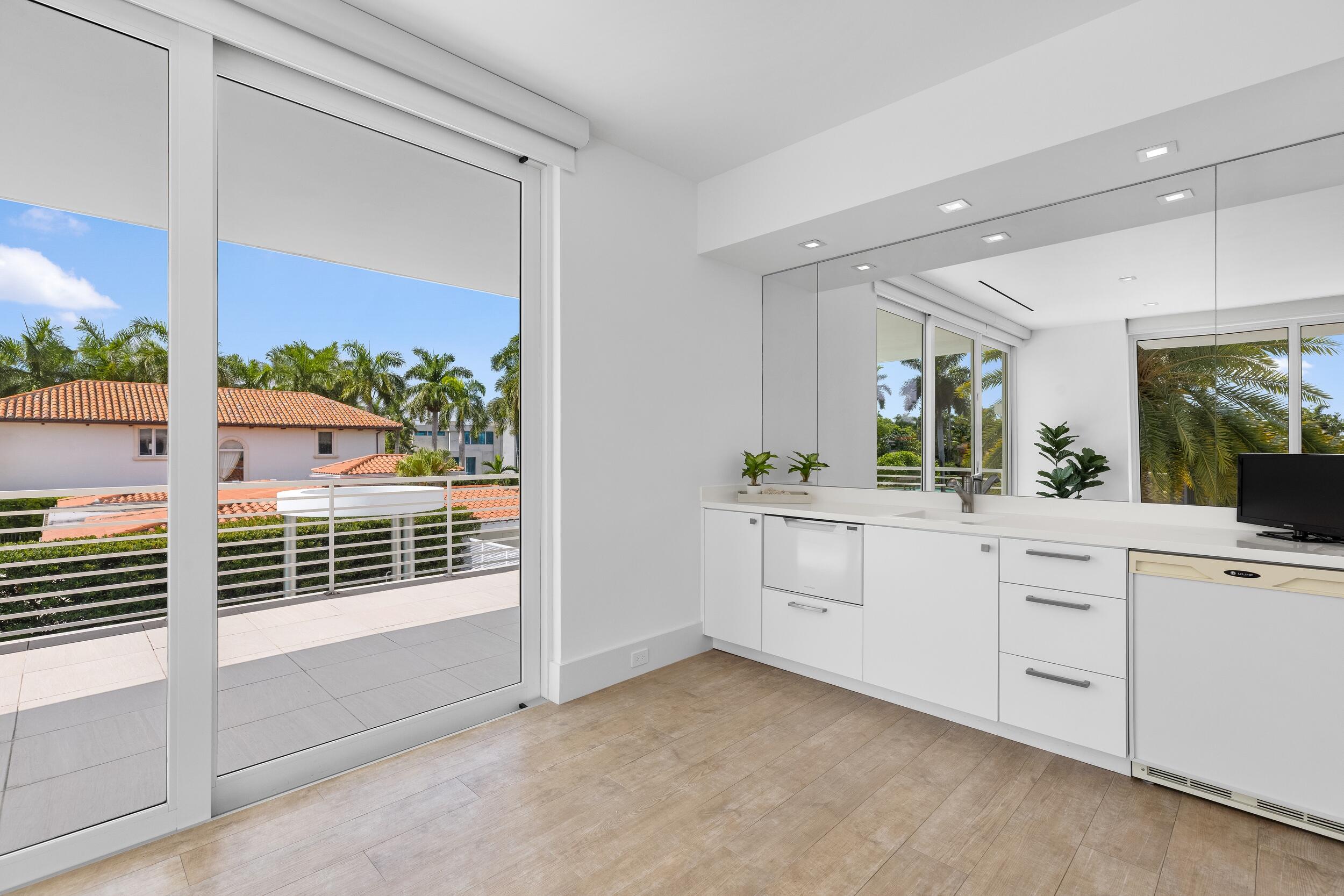 500 Isle Of Capri Drive Property Photo 28