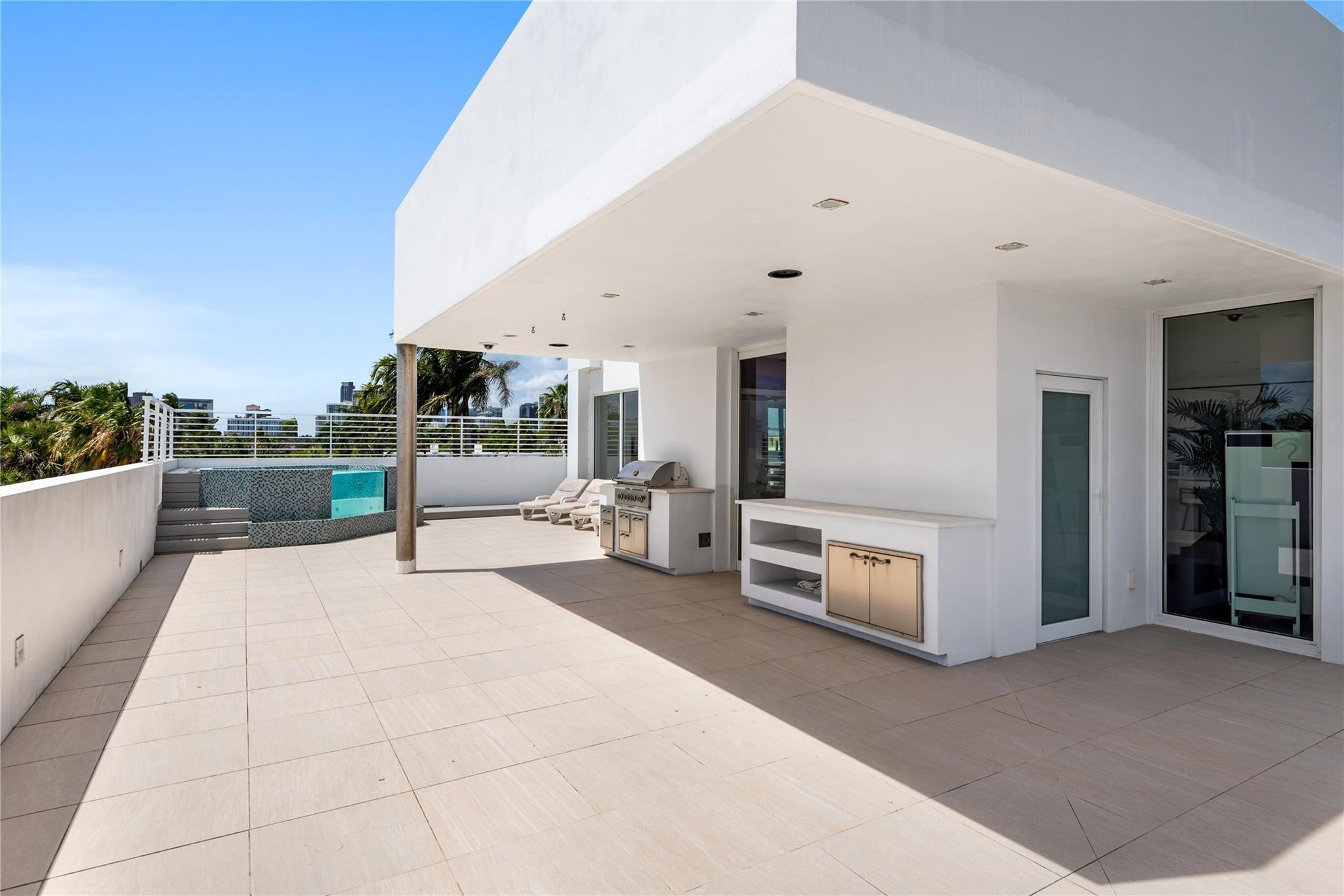 500 Isle Of Capri Drive Property Photo 46