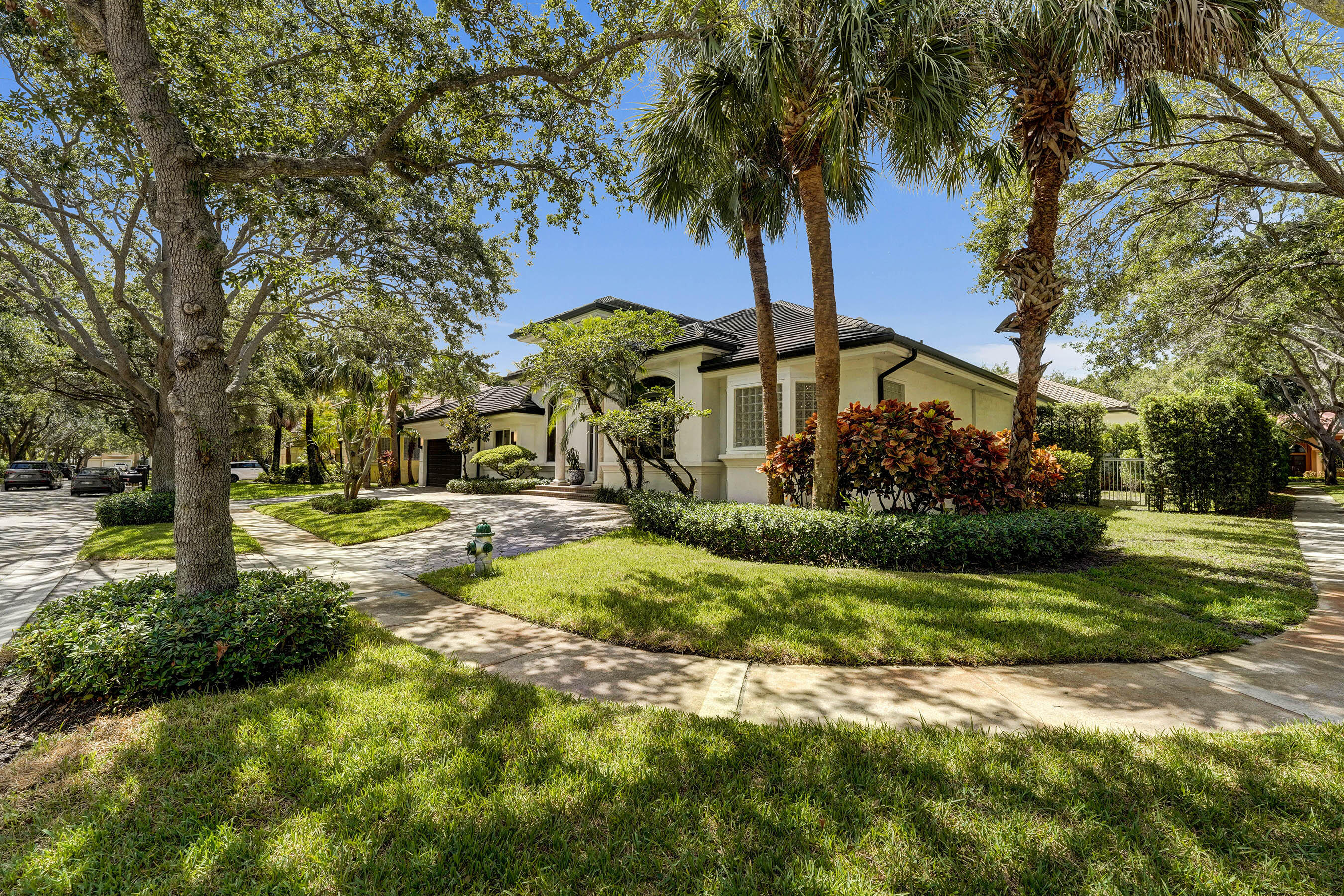 3348 Oak Hill Street Property Photo 4