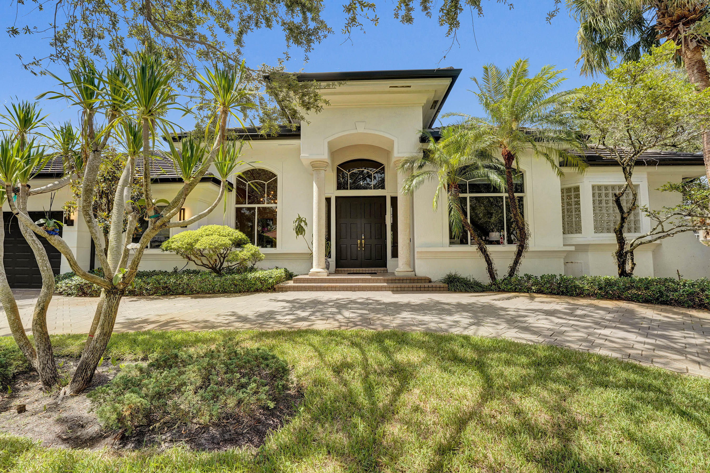 3348 Oak Hill Street Property Photo 5