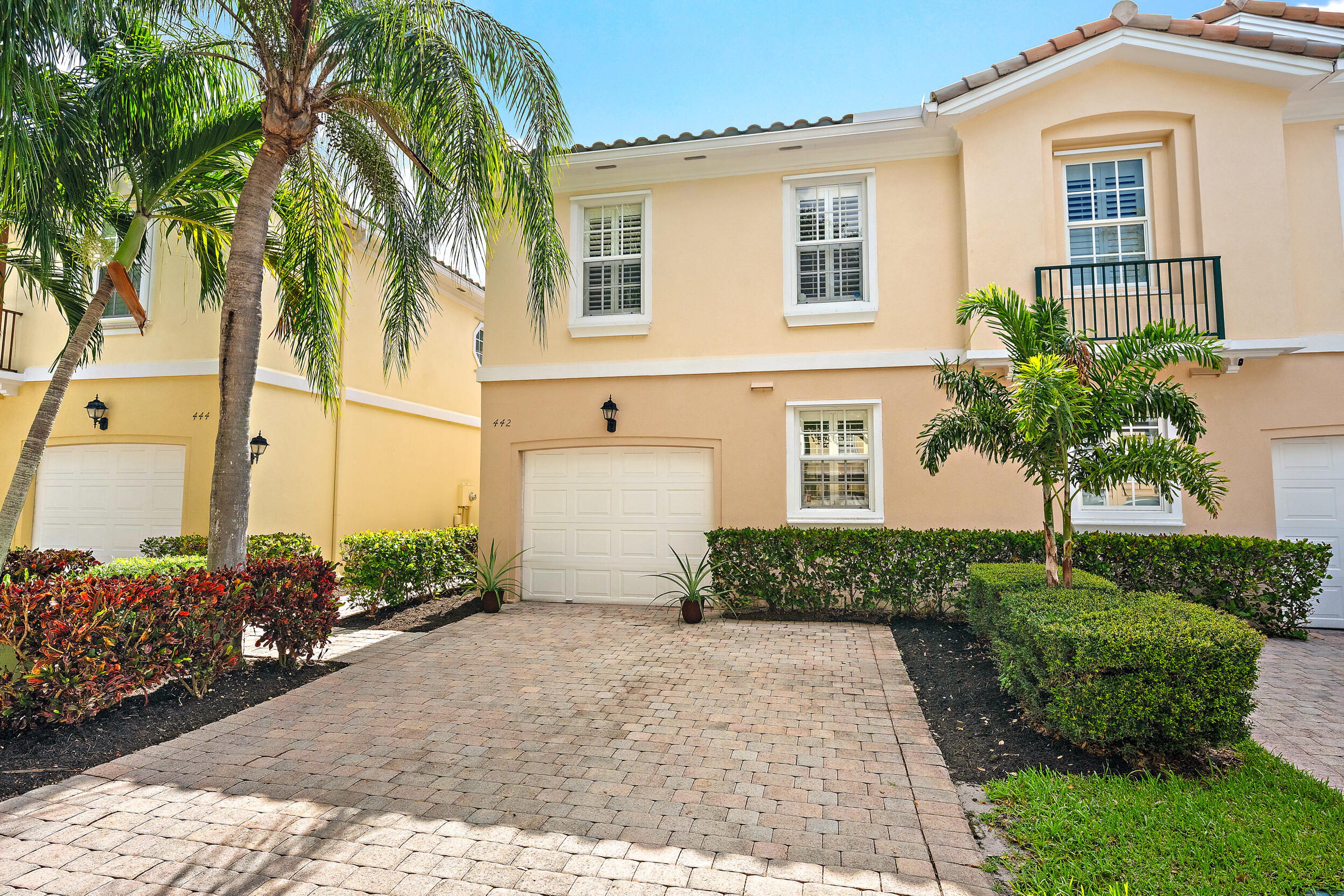 442 Capistrano Drive Property Photo 1