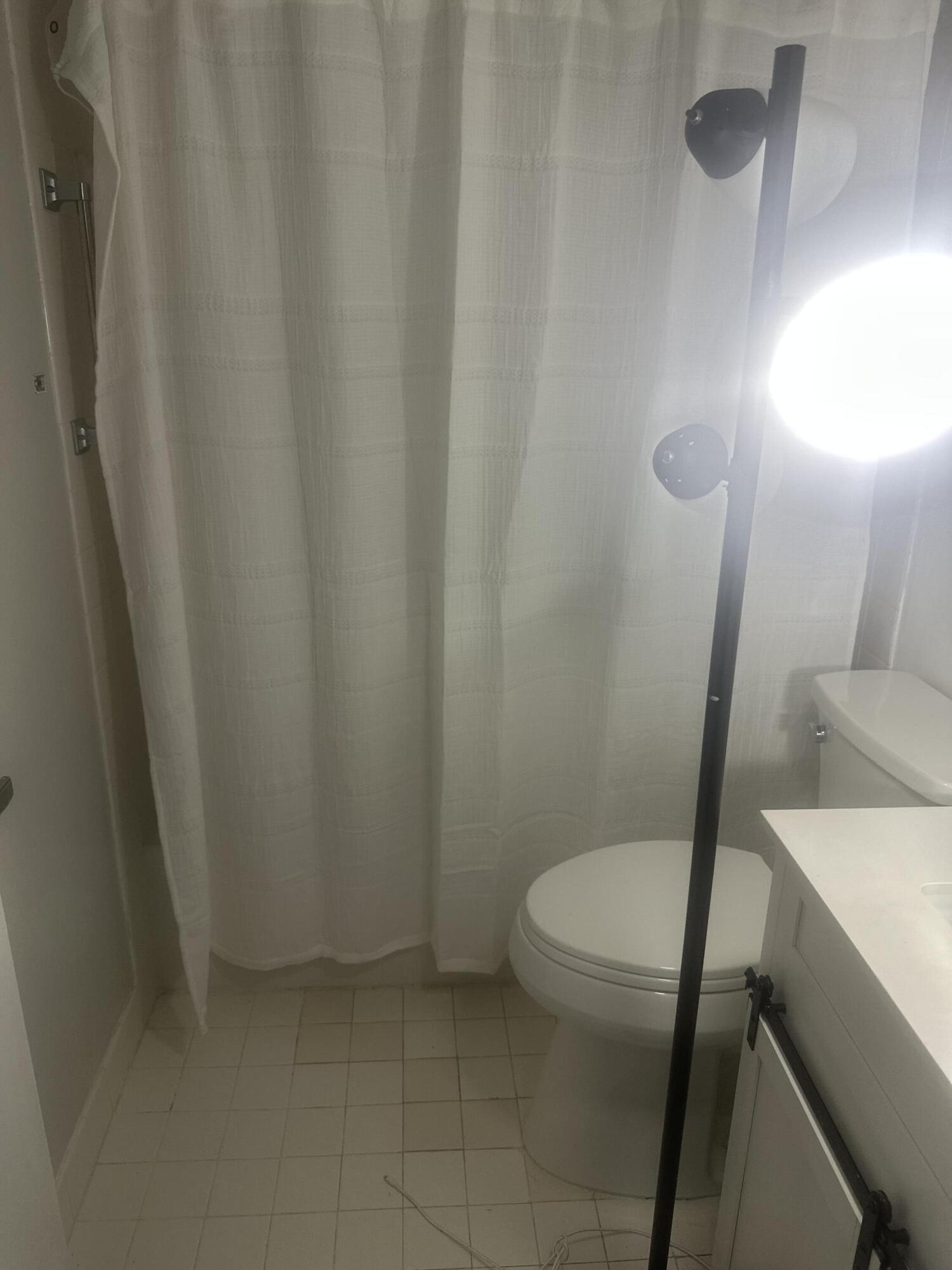 2275 Se 27th Drive 106-f Property Photo 12