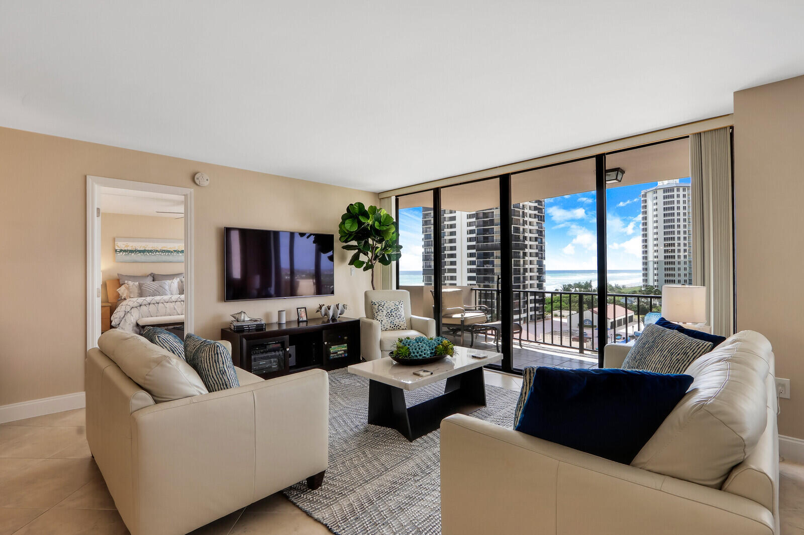 4200 N Ocean Drive 2-802 Property Photo 5