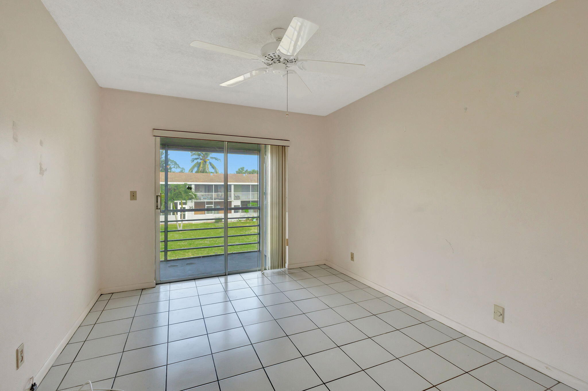 332 Sheffield N Property Photo 13
