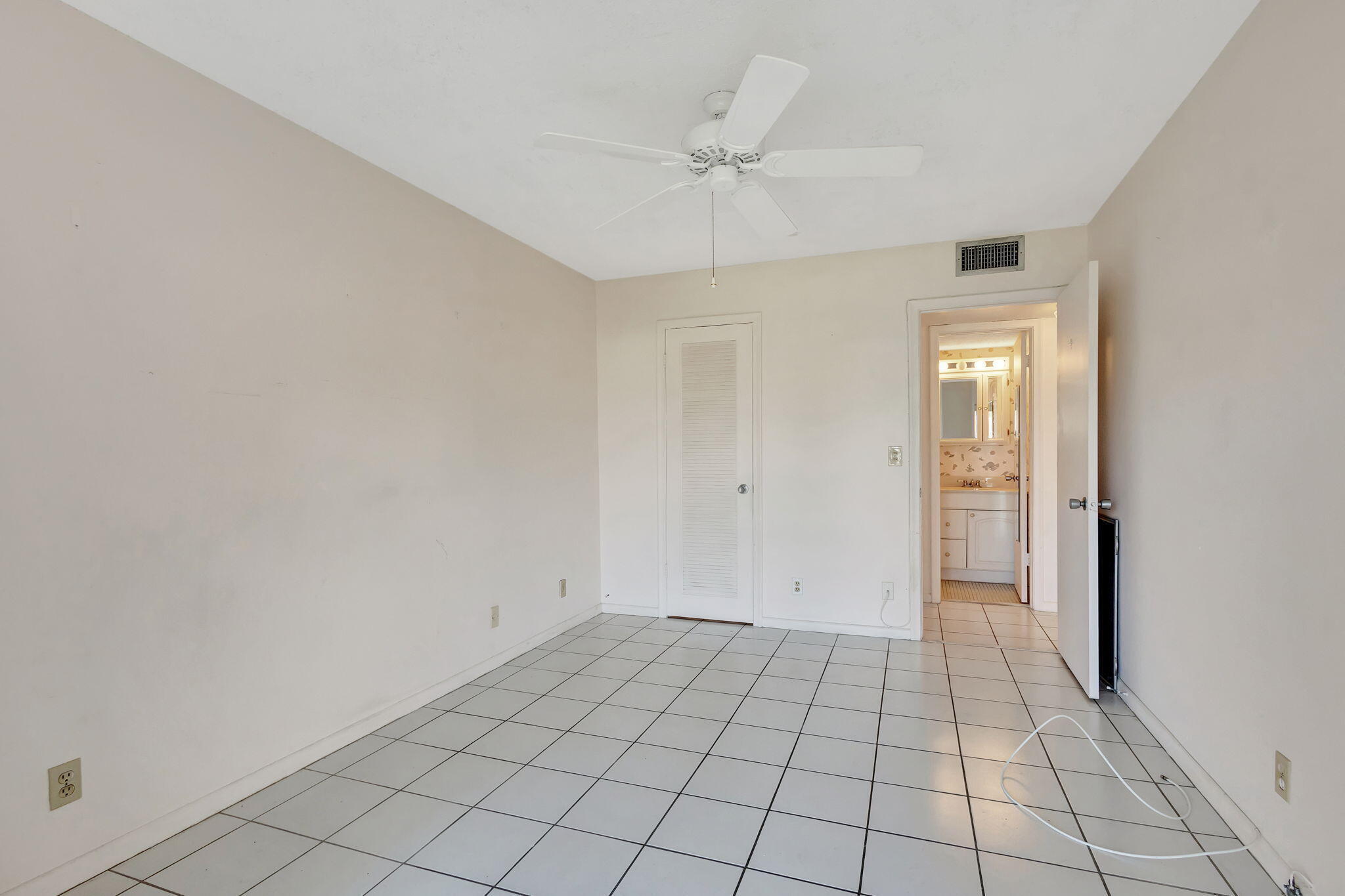332 Sheffield N Property Photo 14