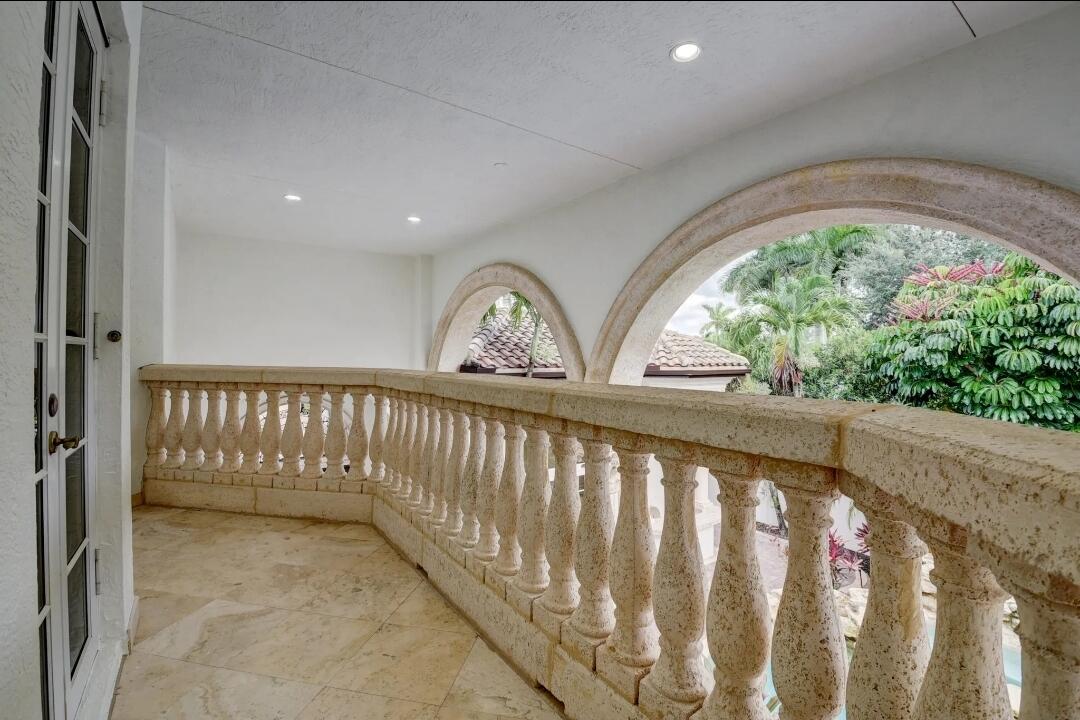 7635 Mandarin Drive Property Photo 11