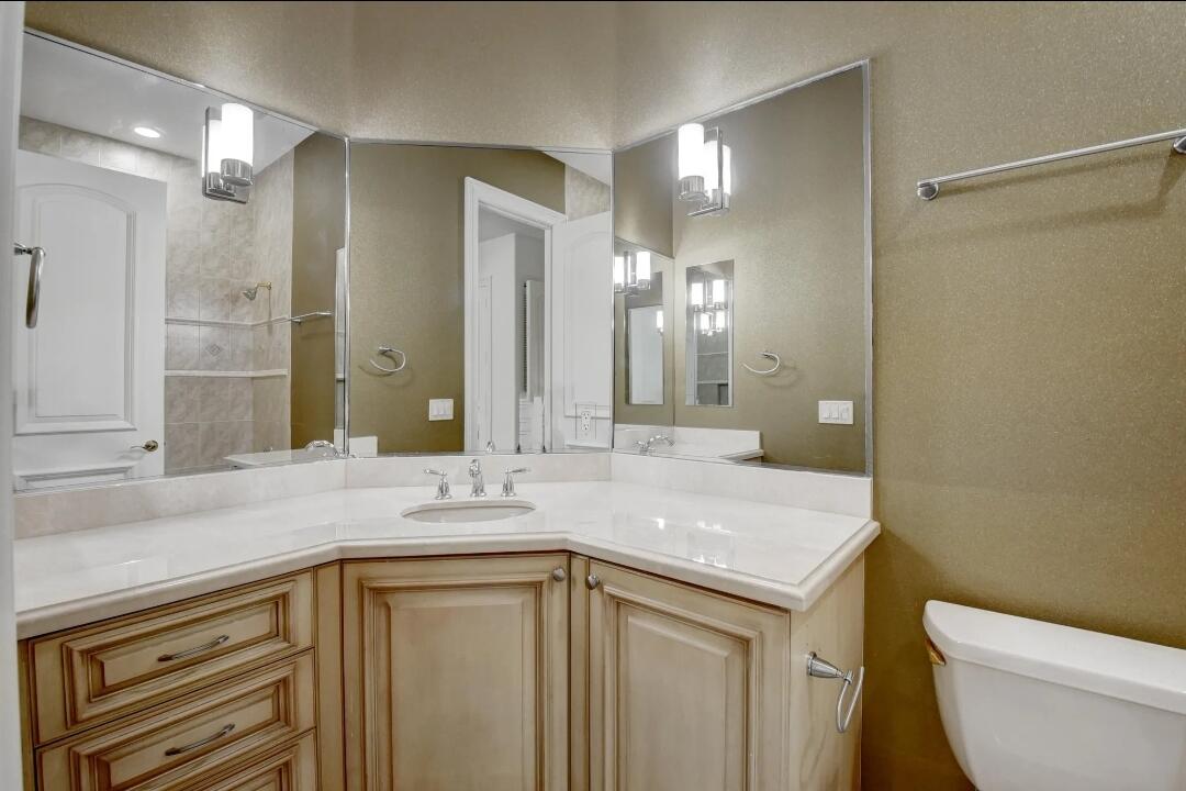 7635 Mandarin Drive Property Photo 12
