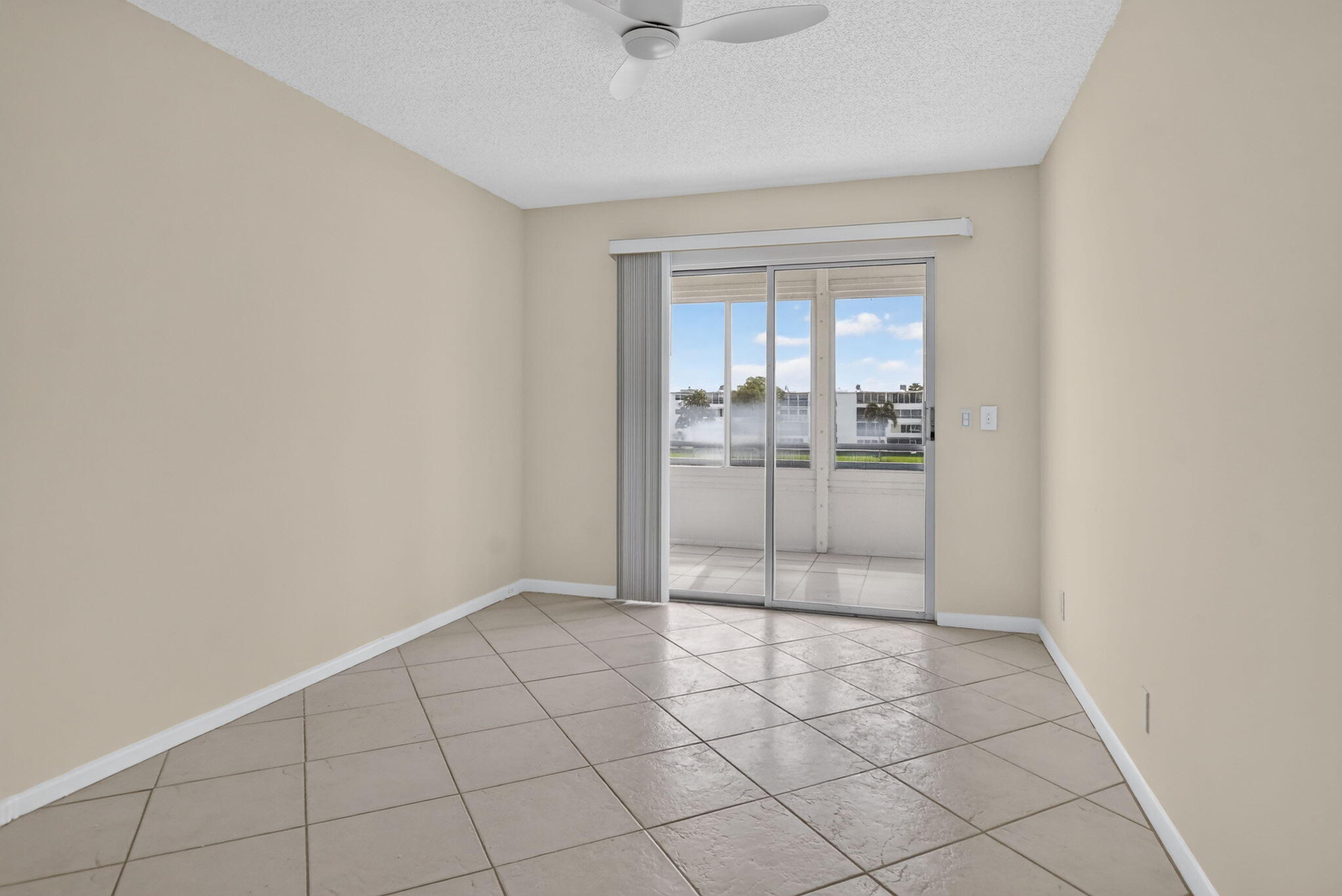 3057 Yarmouth C Property Photo 18