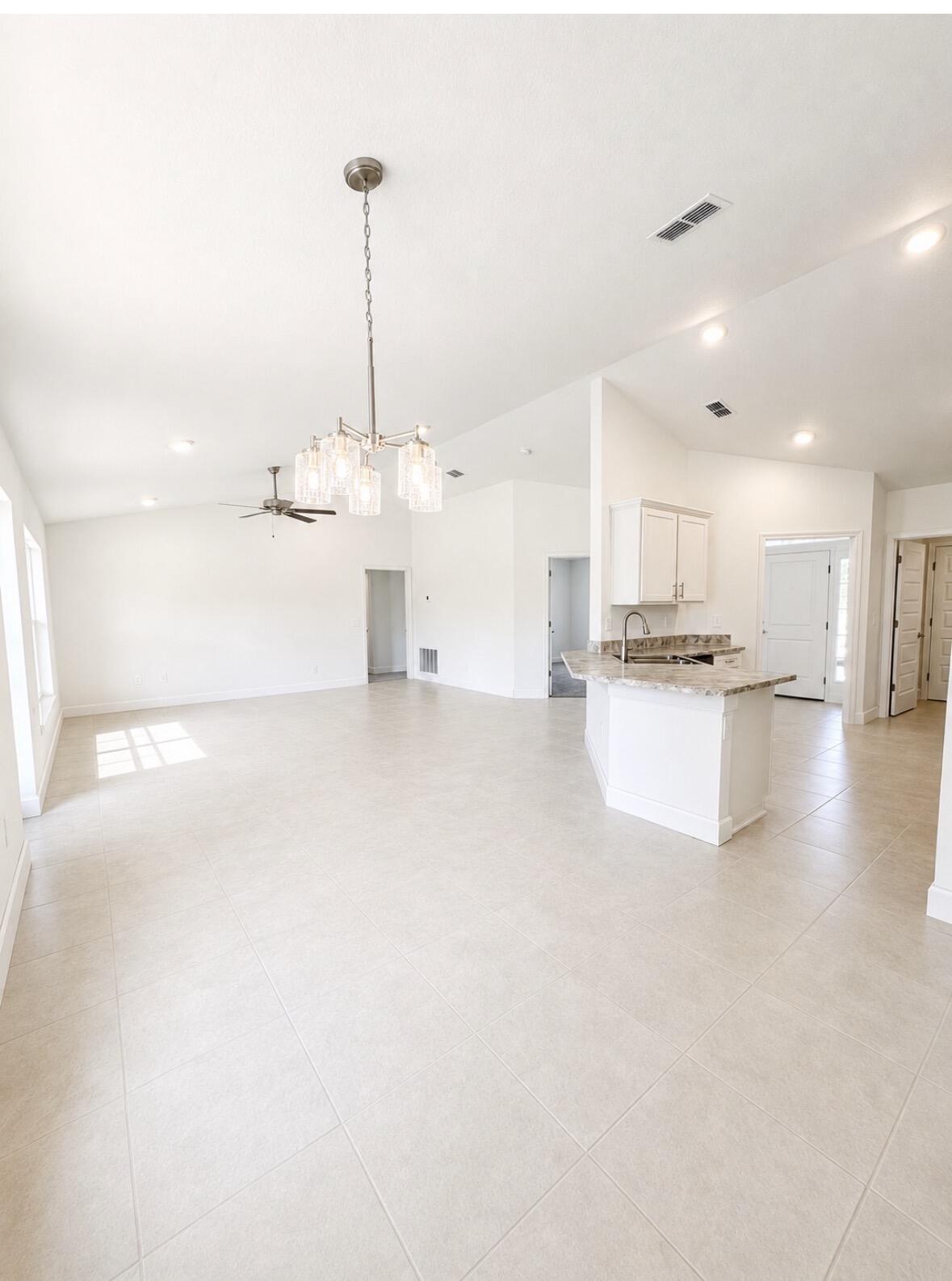 2822 Sw Dinner Street 2822 Property Photo 5