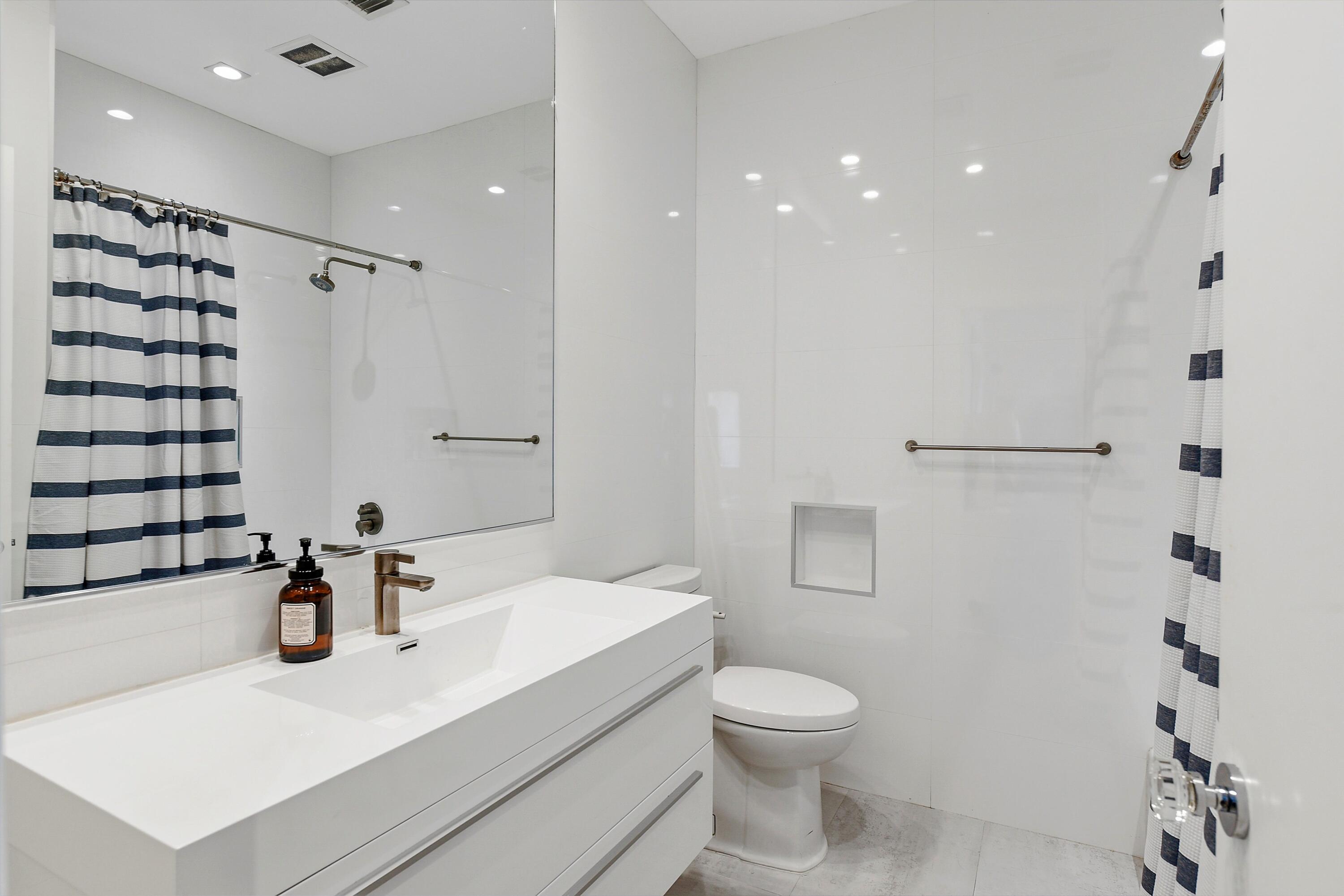 17771 Foxborough Lane Property Photo 26