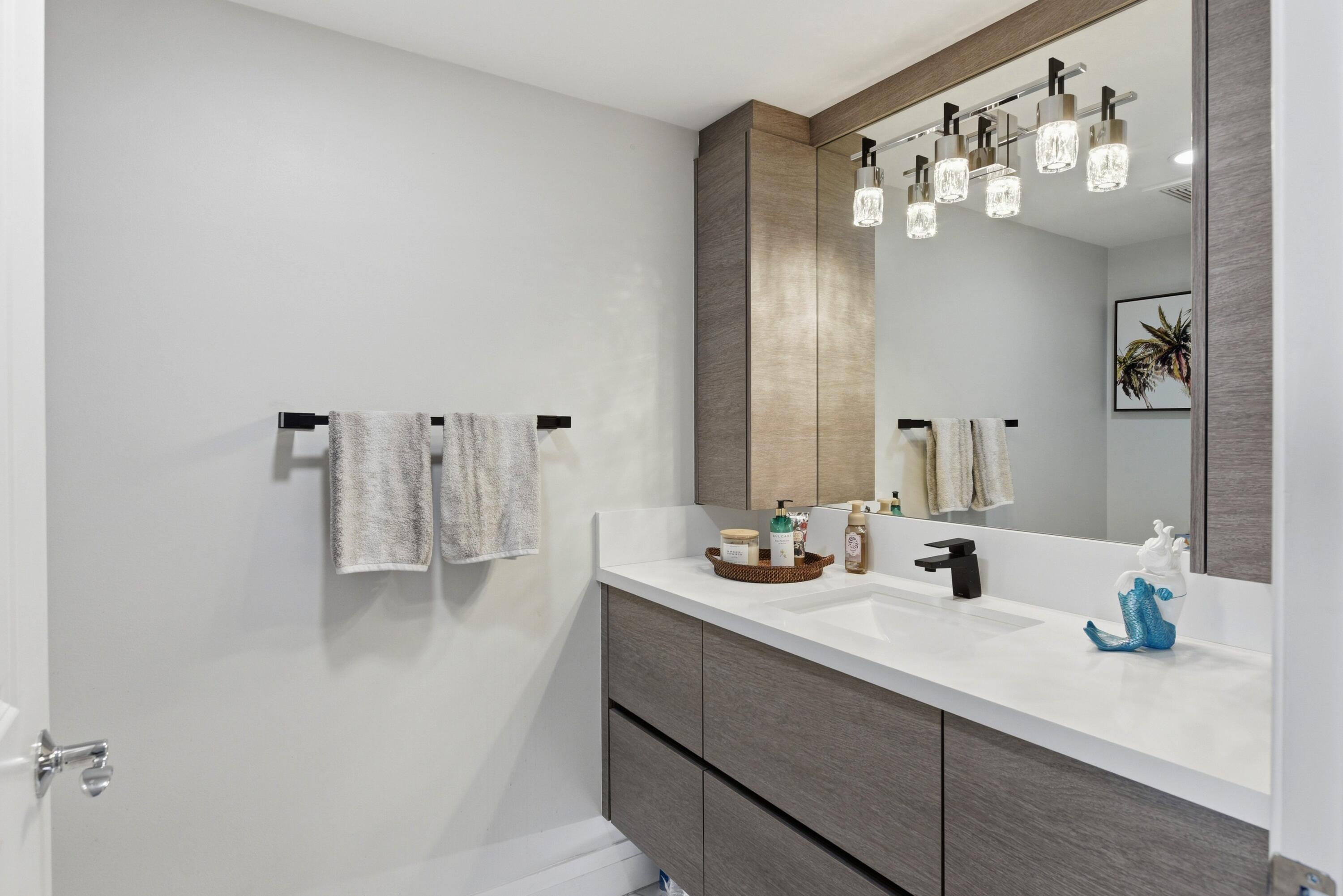600 W Las Olas Boulevard 1808s Property Photo 15