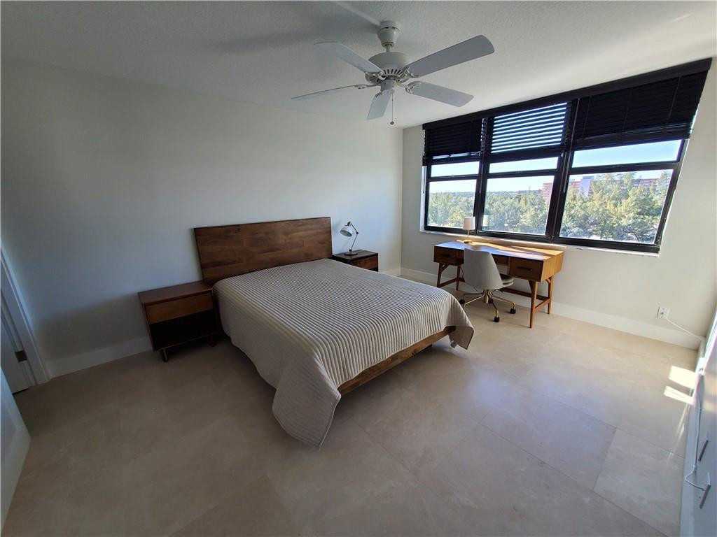 1401 N Riverside Drive N 807 Property Photo 31