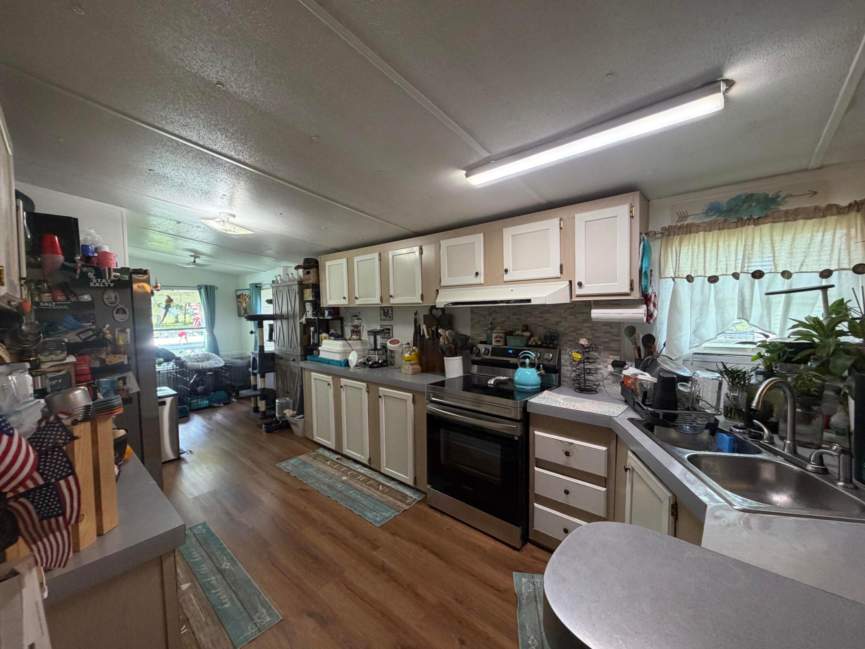 945 Ne 28th Avenue Property Photo 10