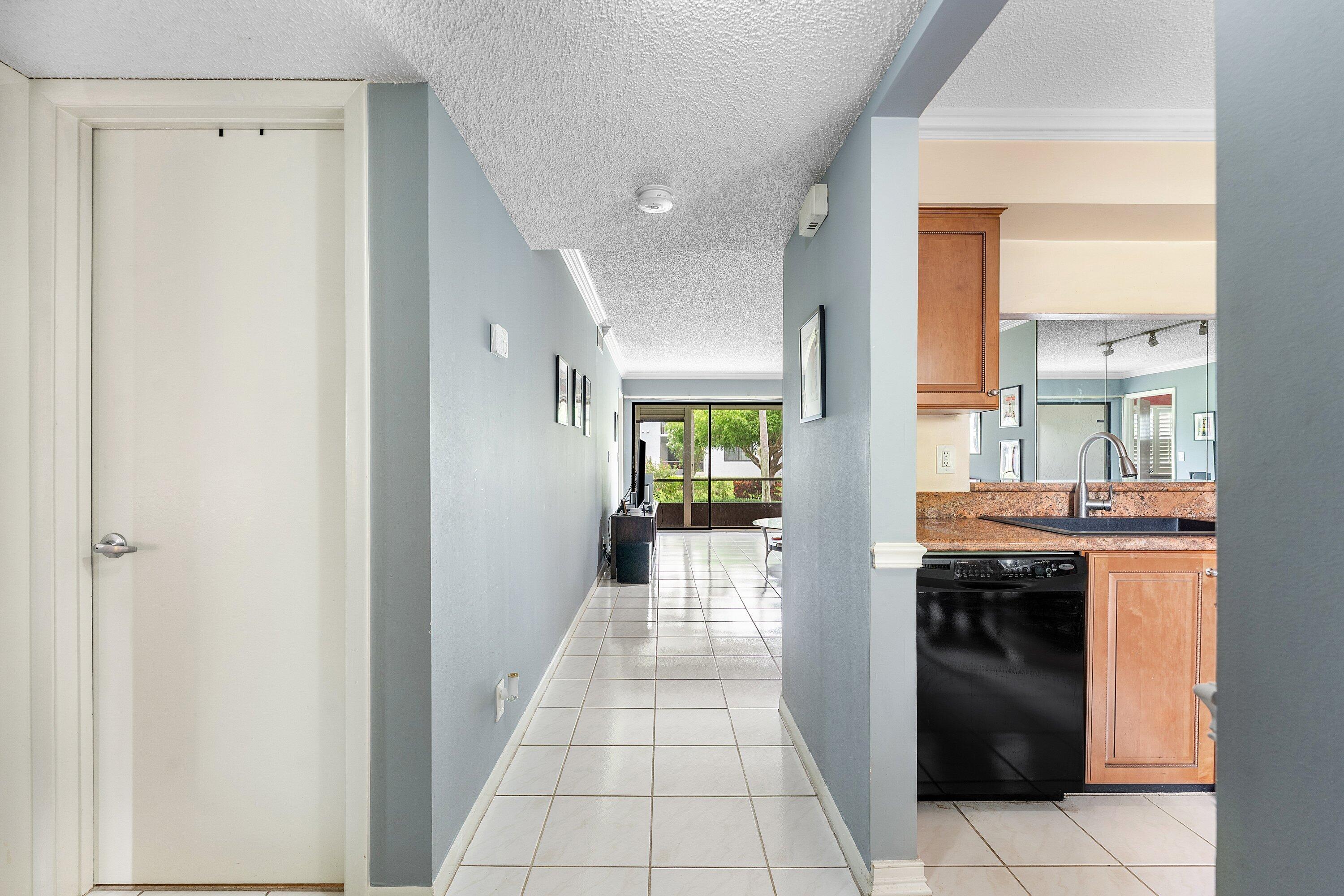 105 Tropic Isle Drive 22d Property Photo 7