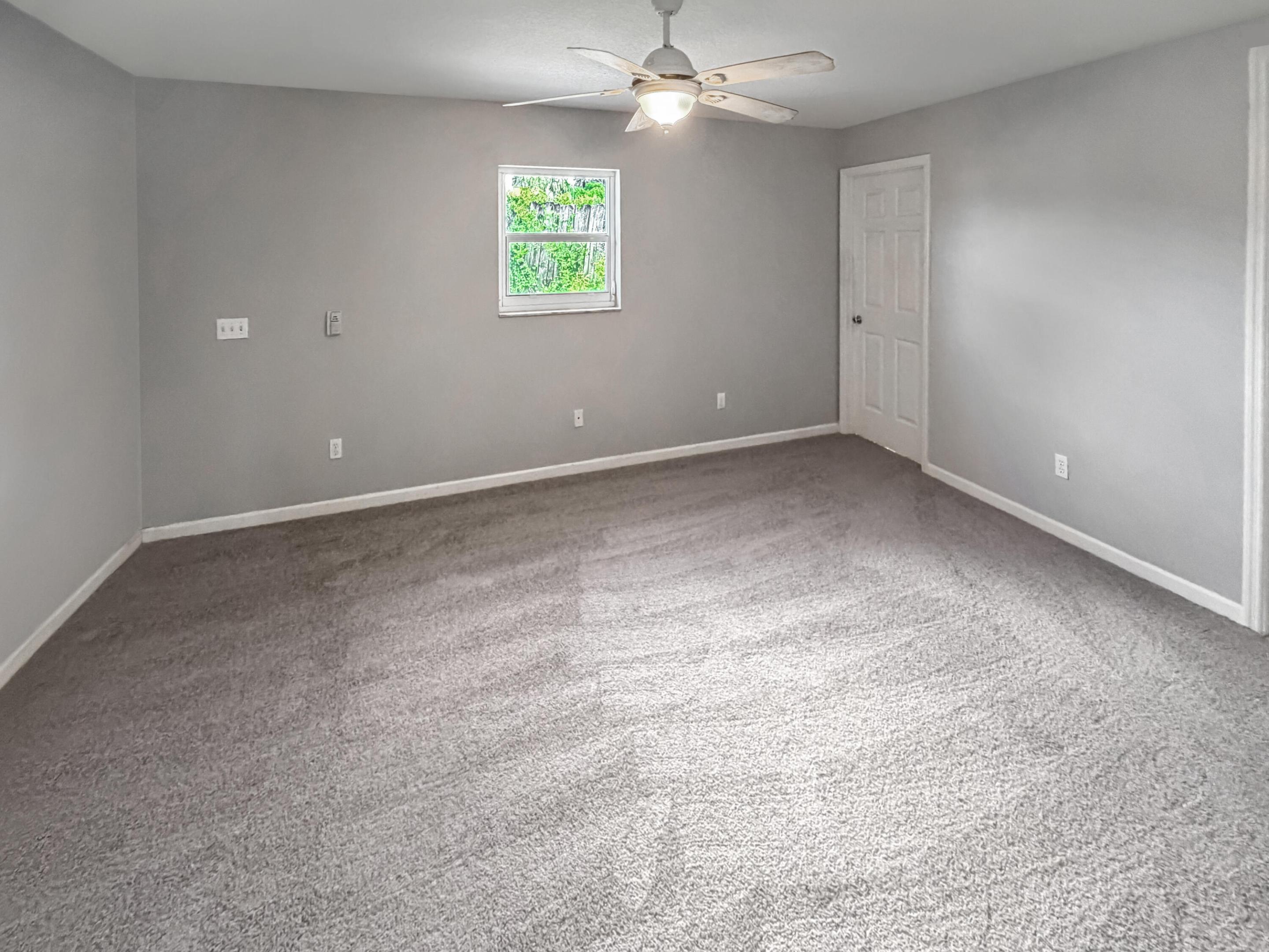 2361 Ne 21st Avenue Property Photo 14