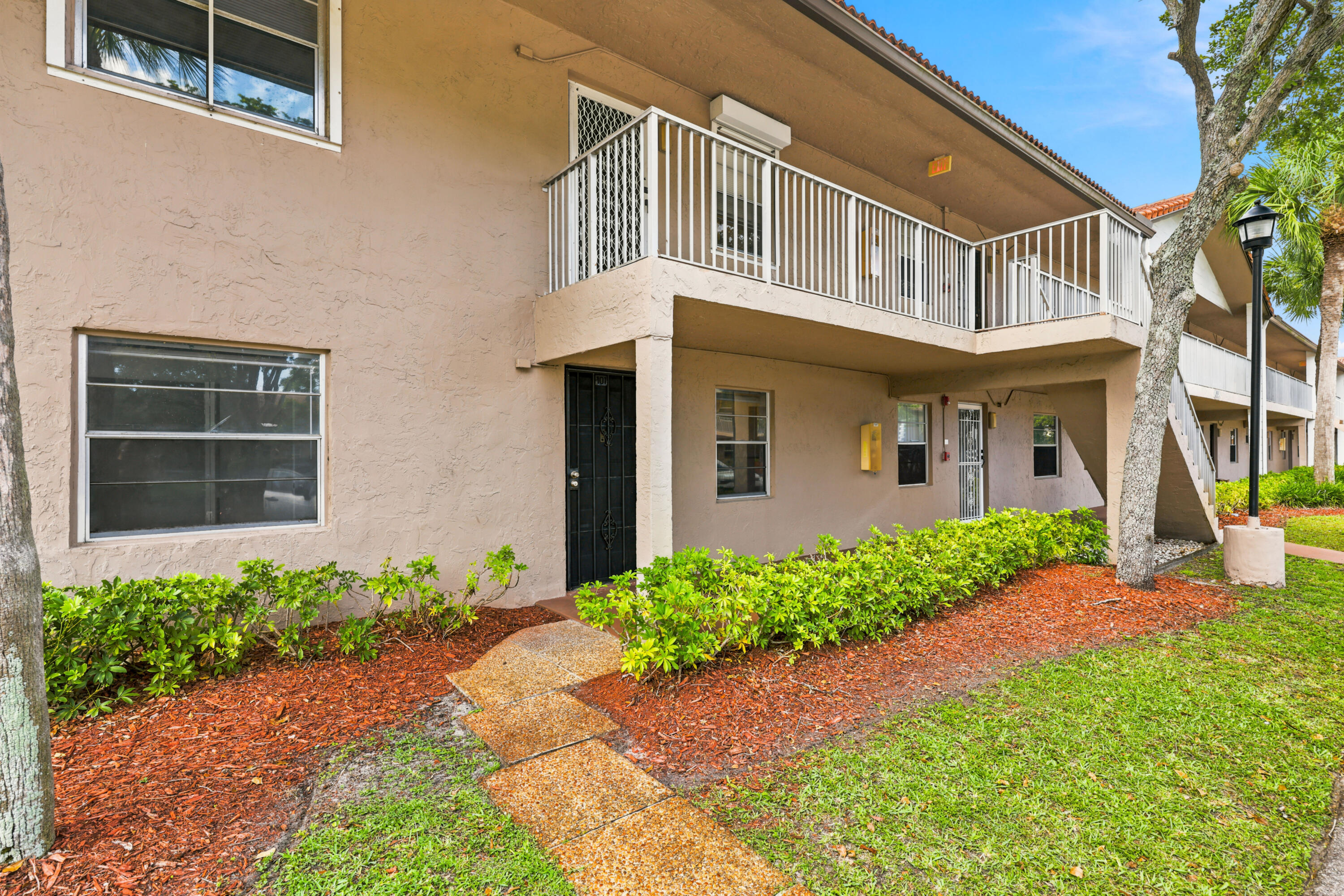 8820 Royal Palm Boulevard 101-4 Property Photo 1