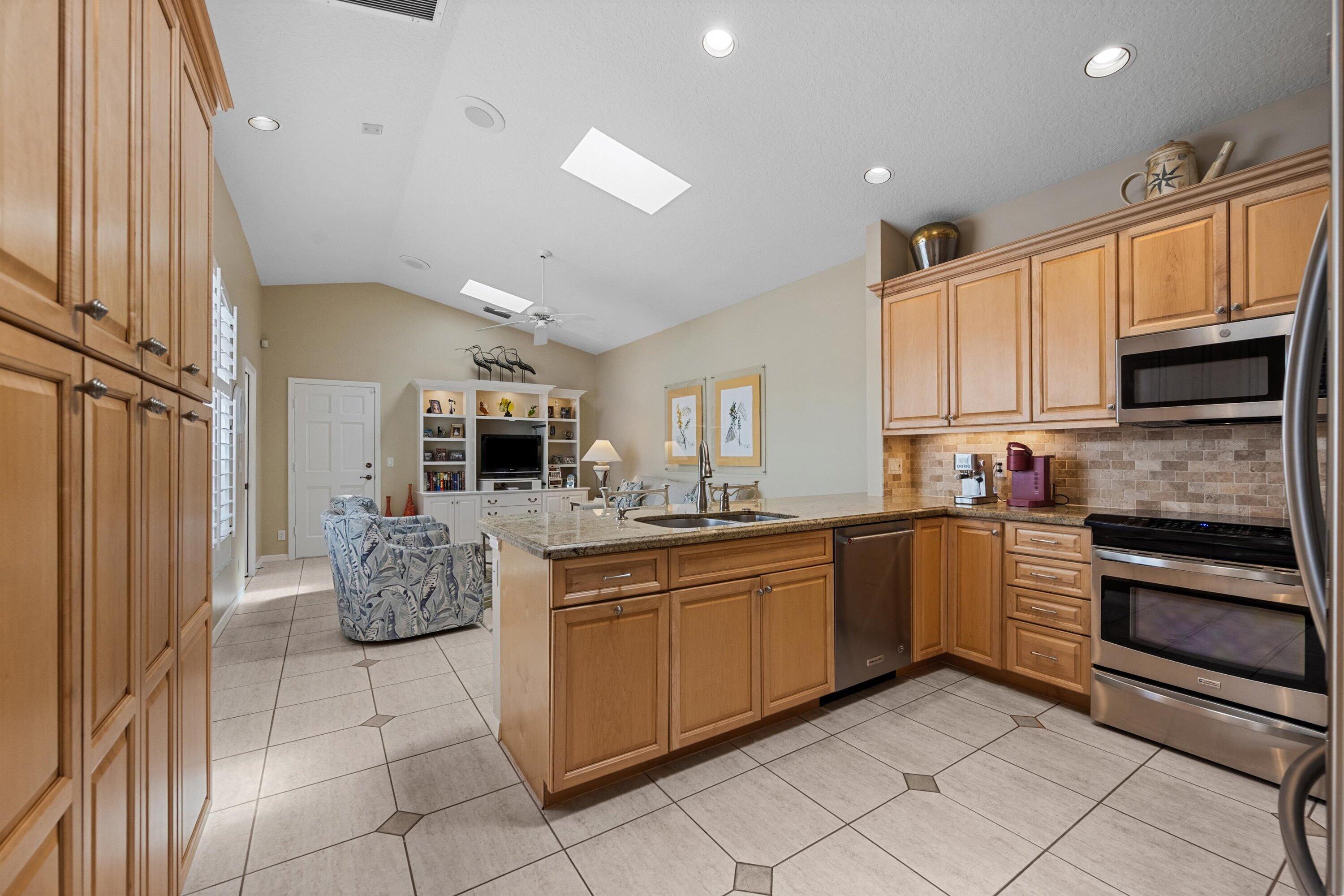 3878 N Longview Drive Property Photo 13