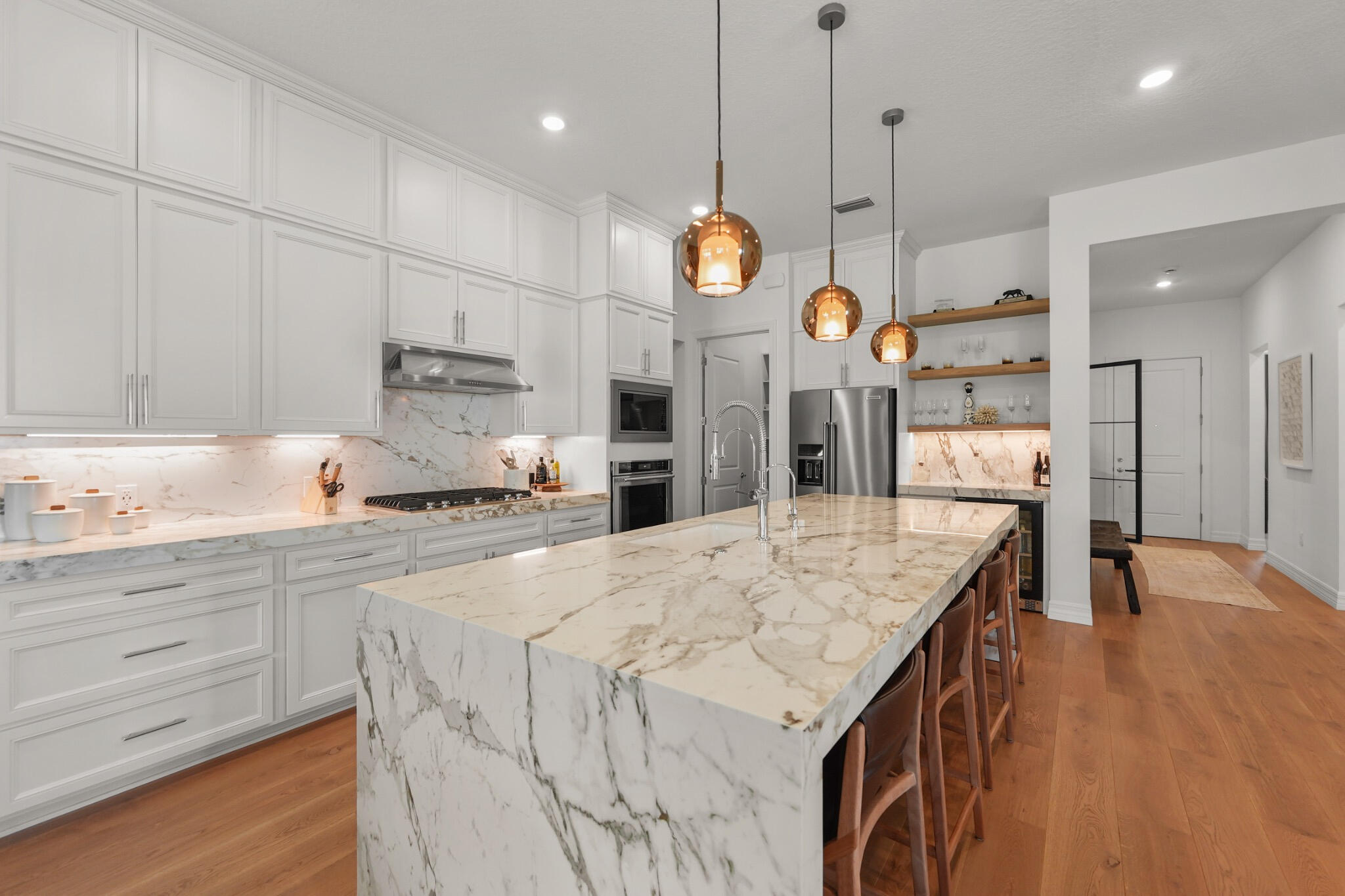 10795 Stellar Circle Property Photo 4