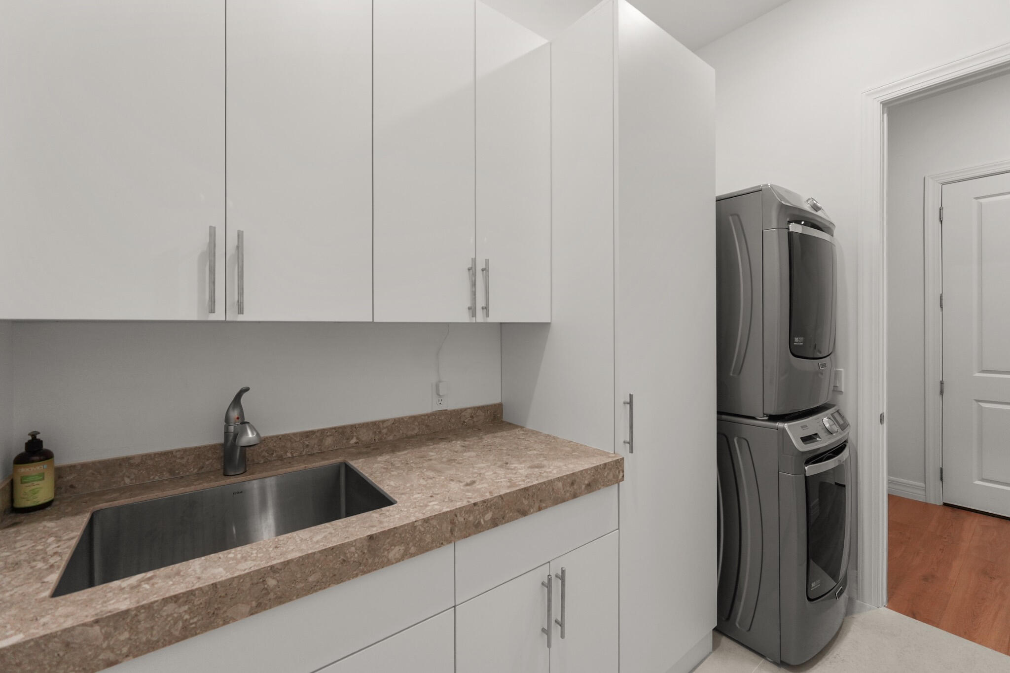 10795 Stellar Circle Property Photo 23