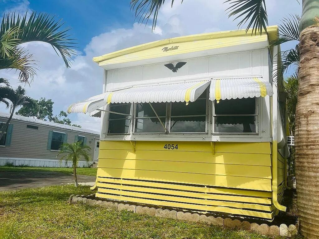 4054 Marigold Road Property Photo 2