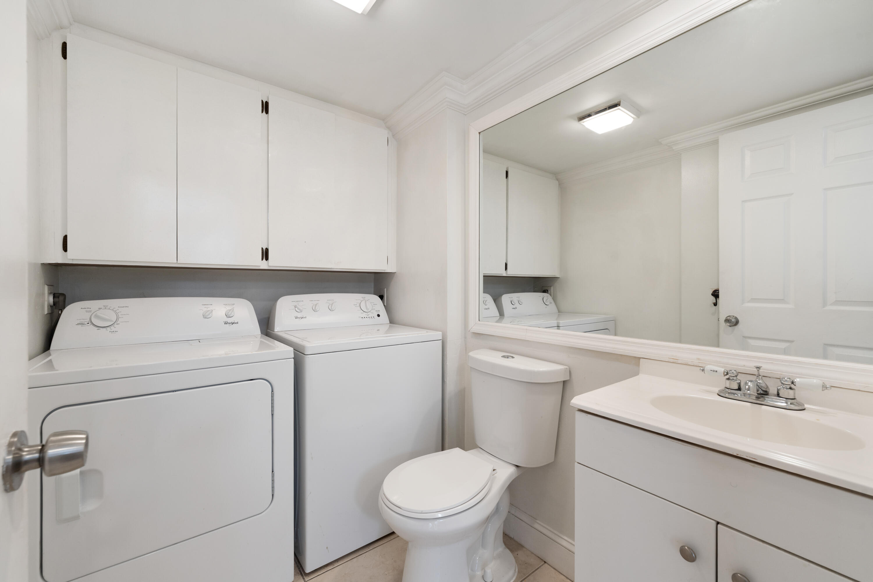 915 9th Way Property Photo 10
