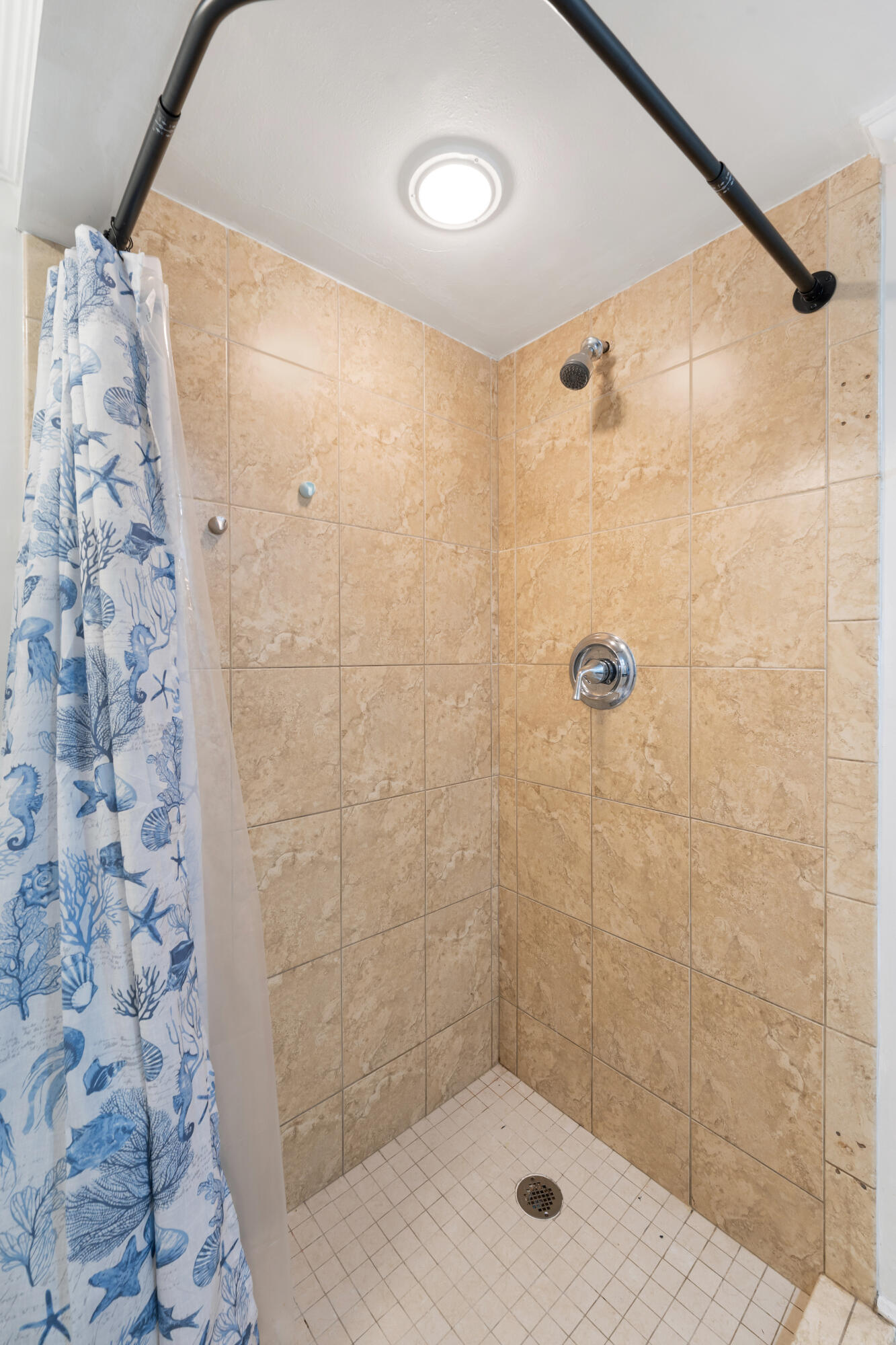 915 9th Way Property Photo 18