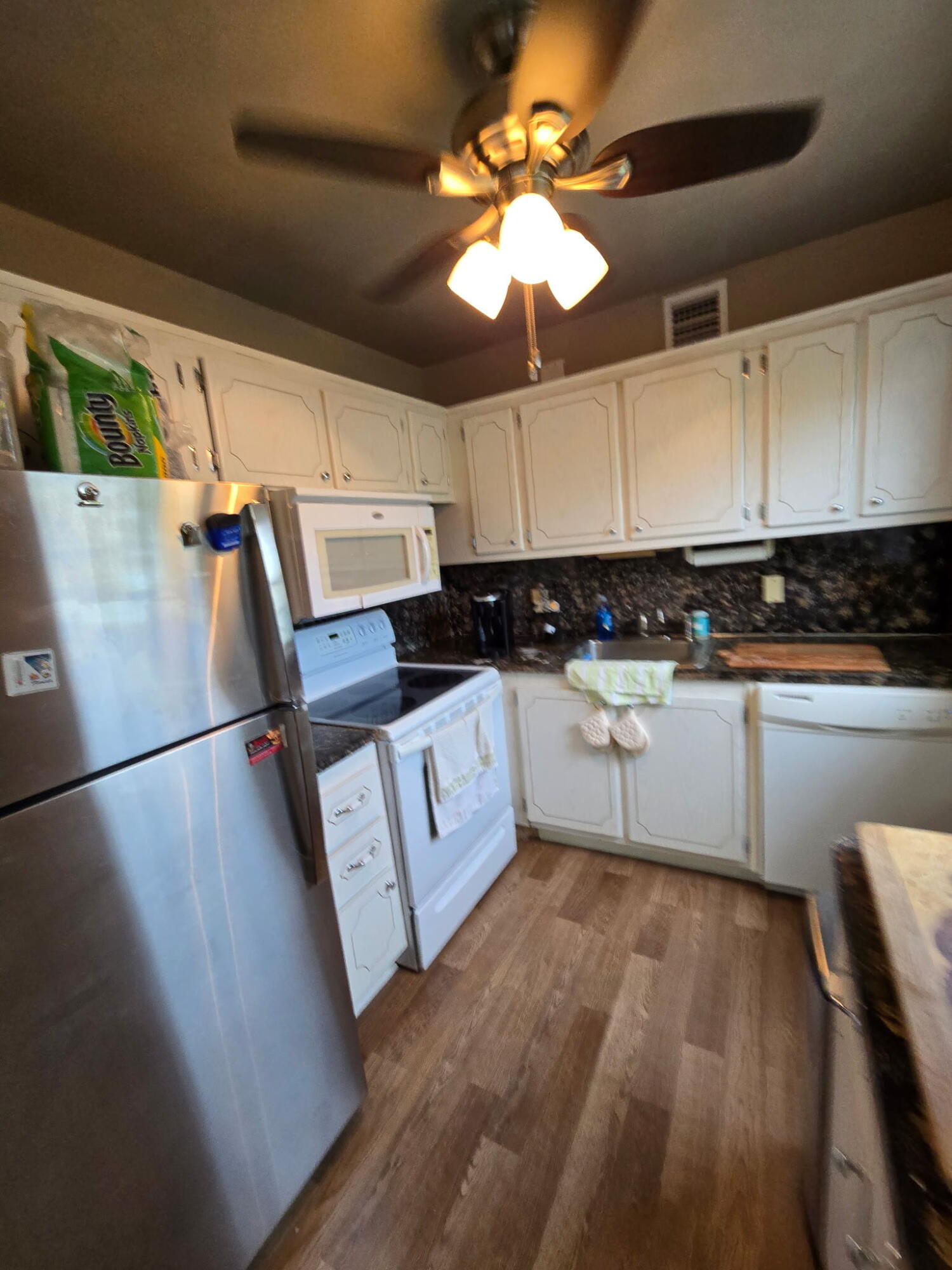 357 Markham P 357 Property Photo 5