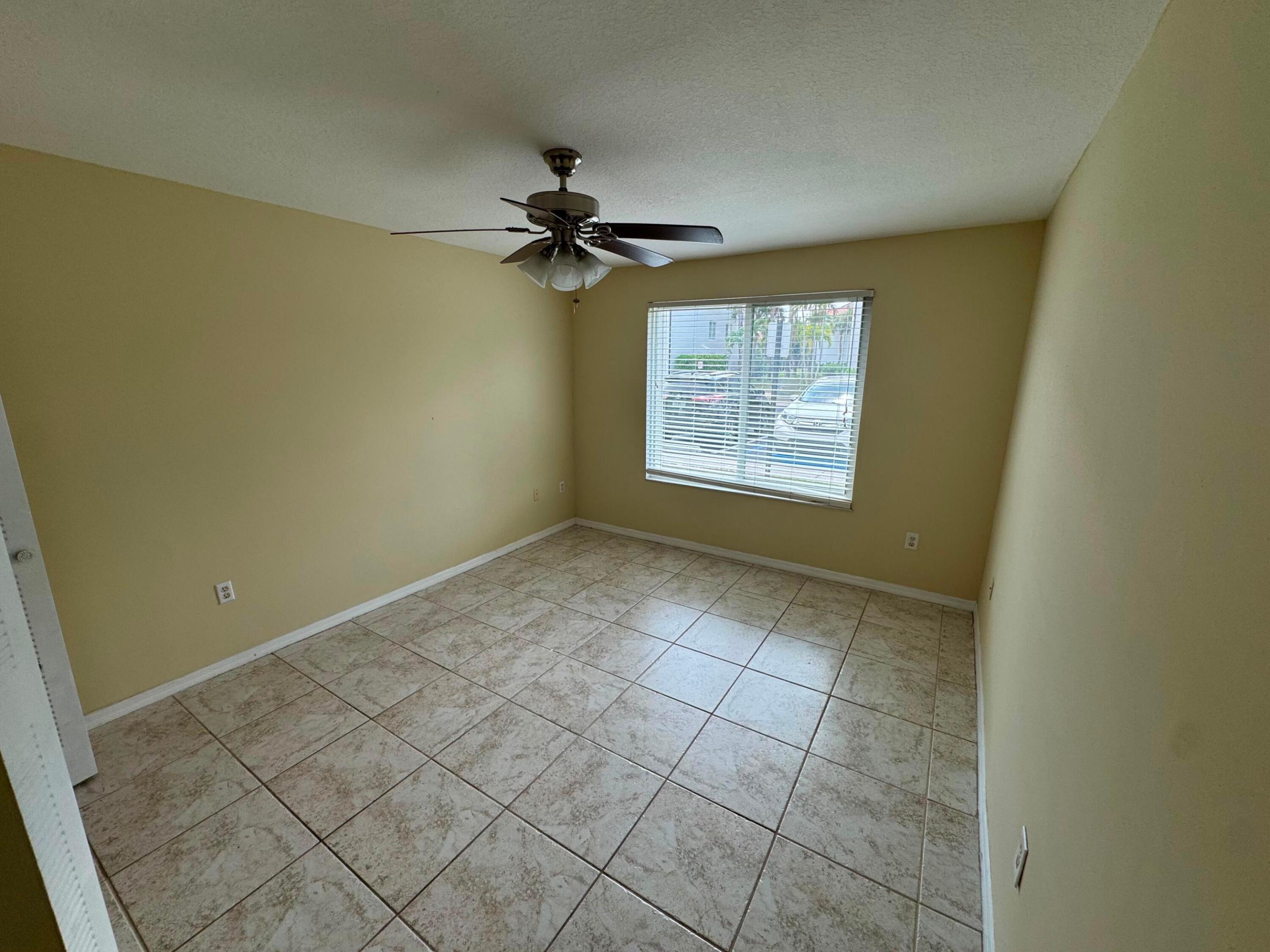 201 Villa Circle 201 Property Photo 27