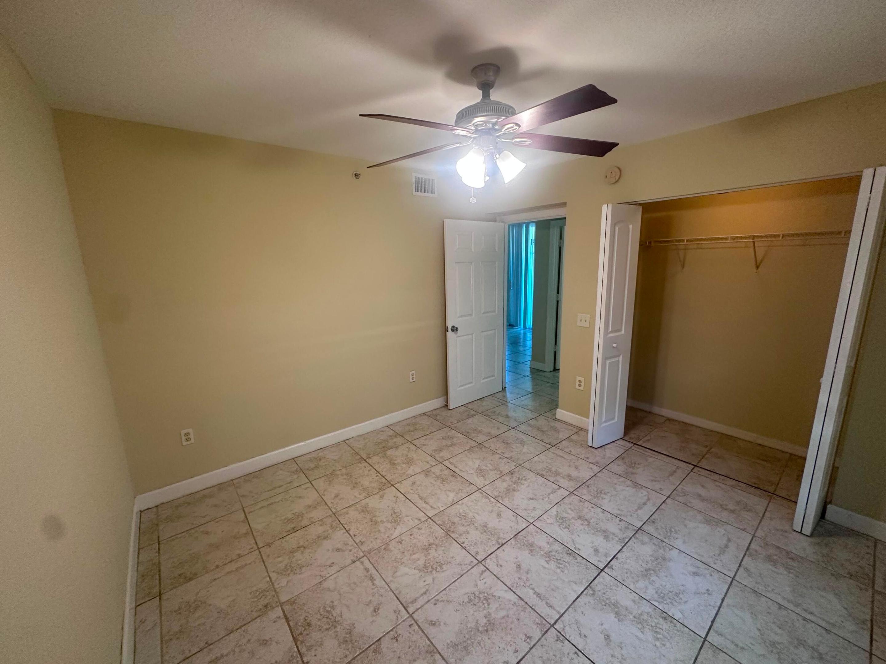 201 Villa Circle 201 Property Photo 33