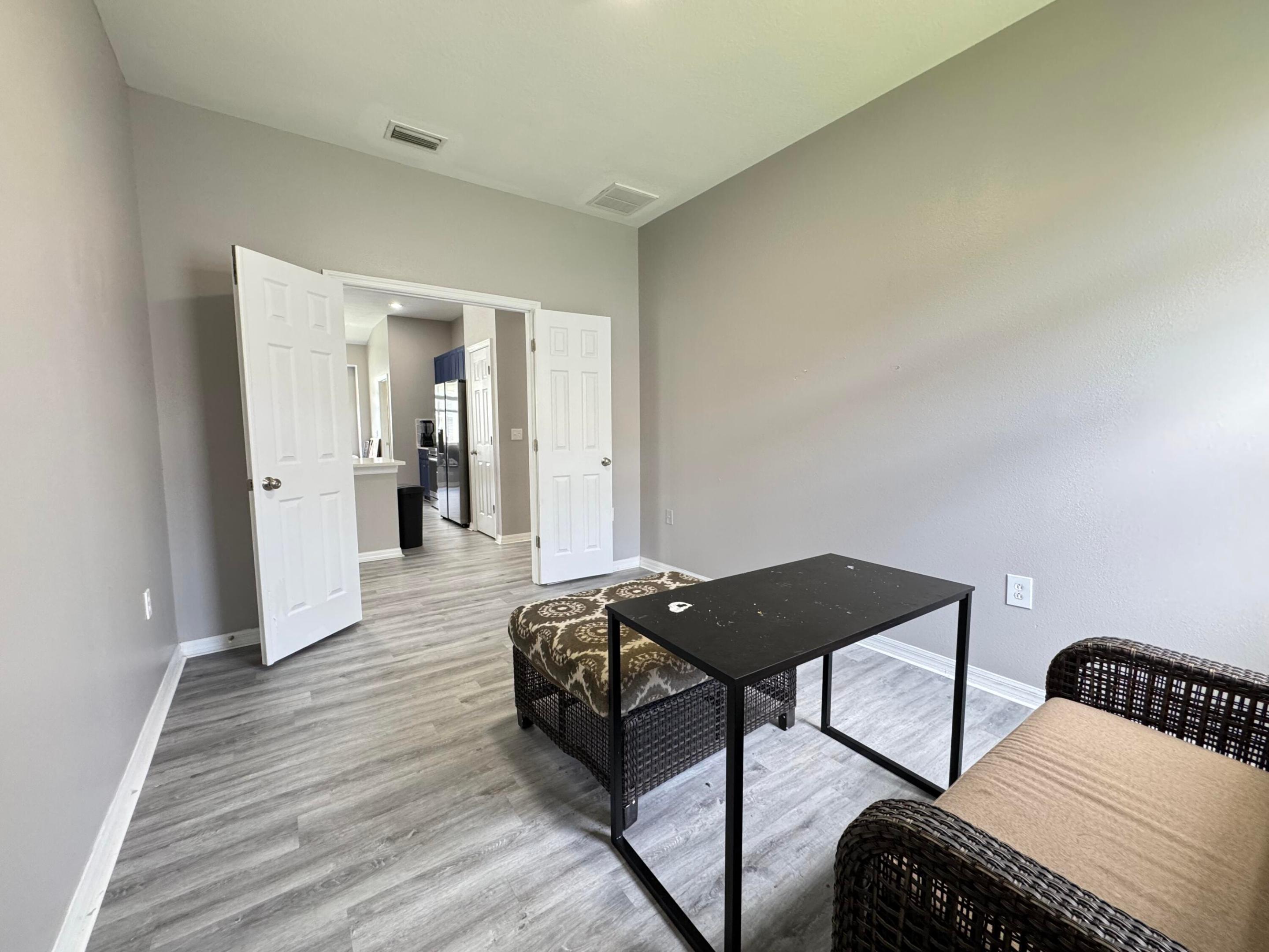 10868 Standing Stone Drive Property Photo 12