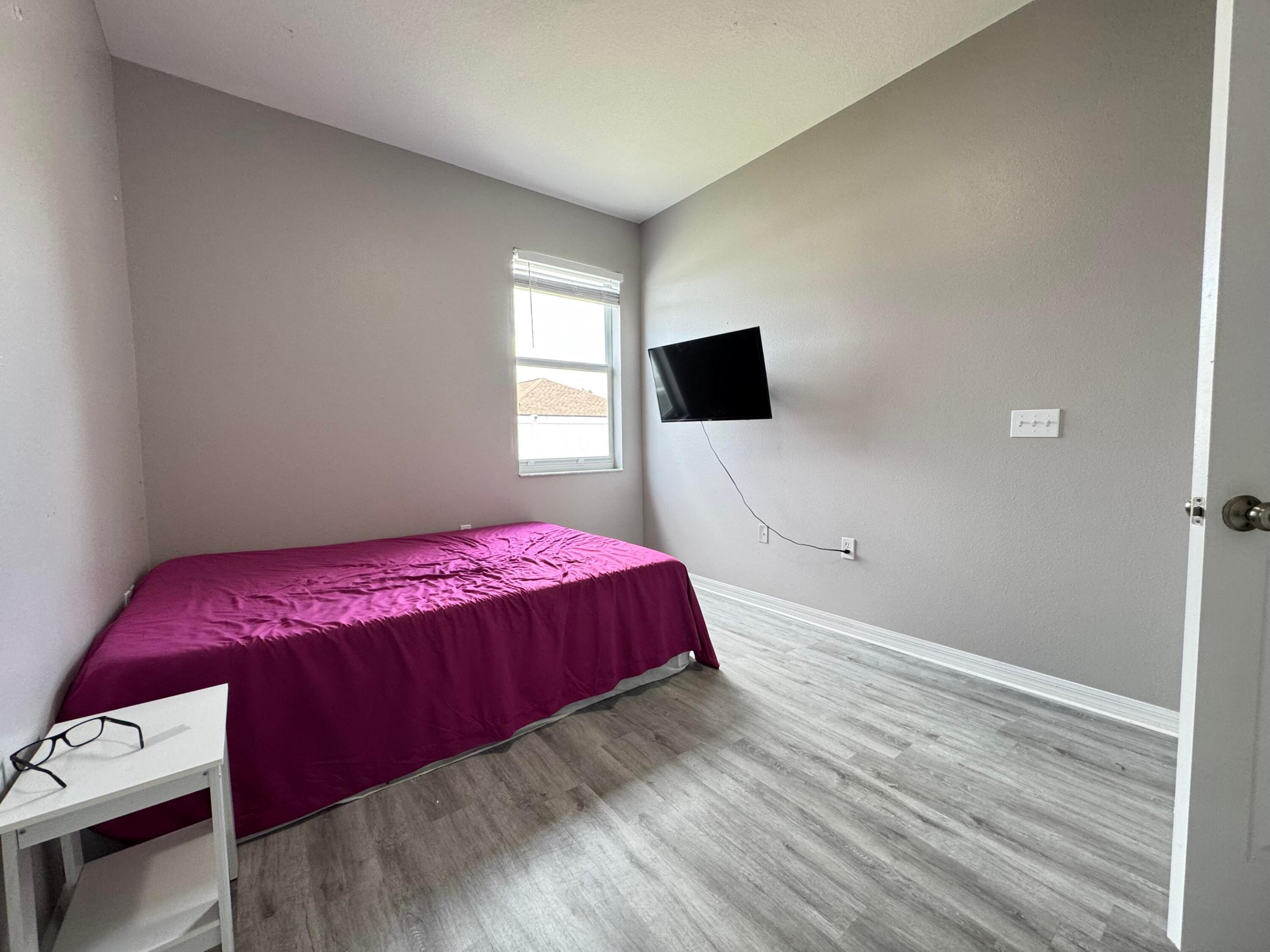 10868 Standing Stone Drive Property Photo 28