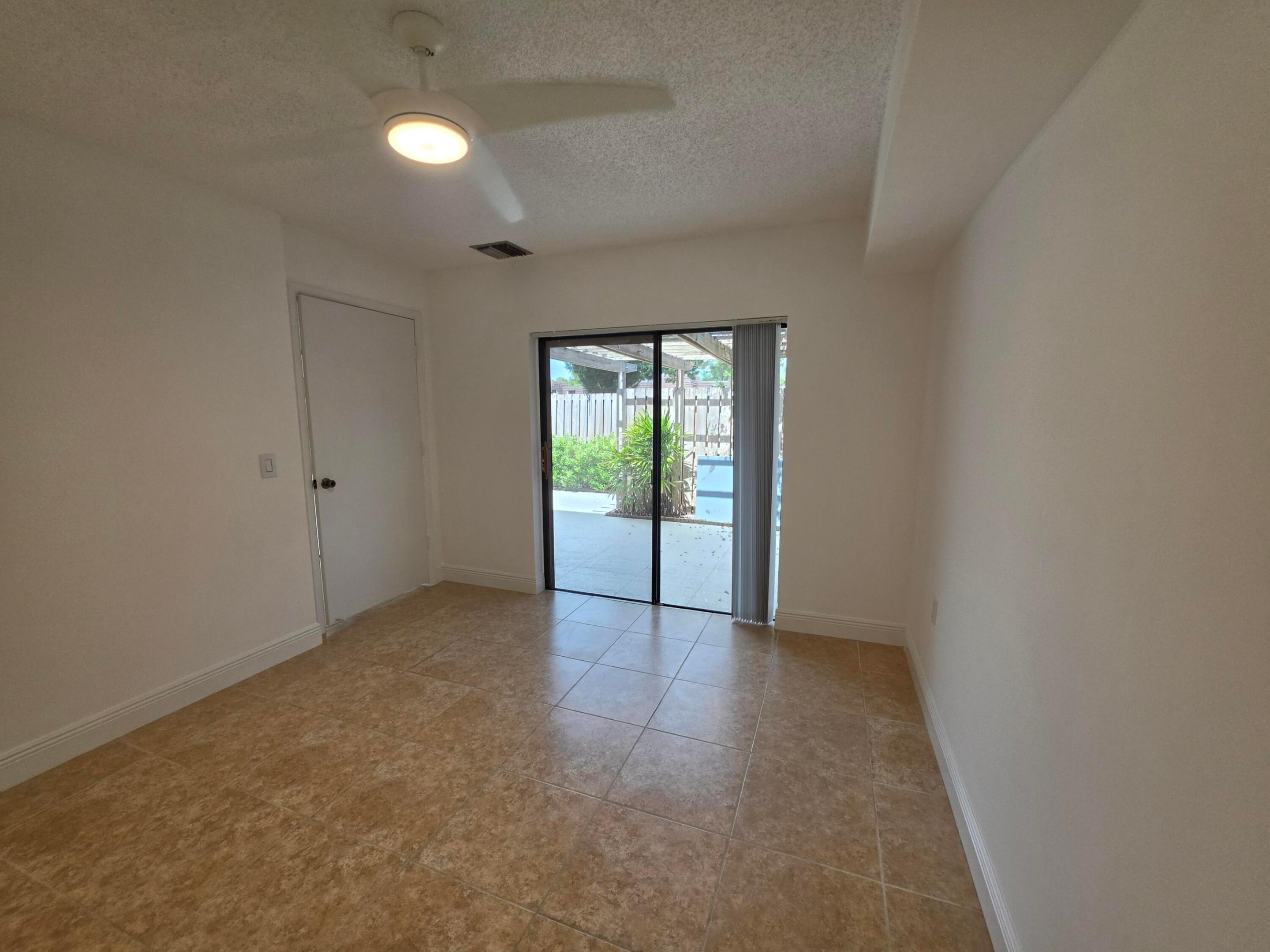 708 7th Lane Property Photo 13