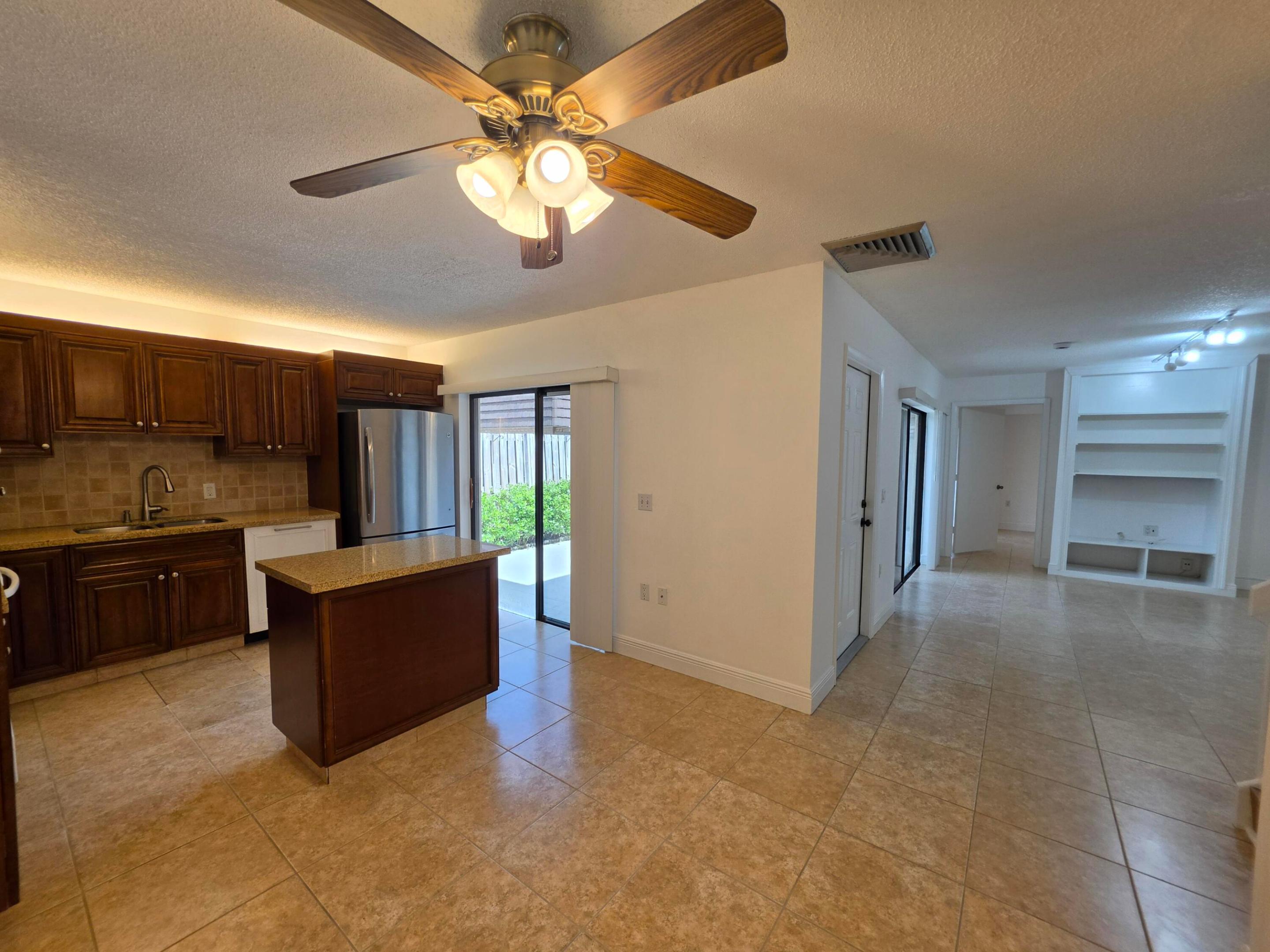 708 7th Lane Property Photo 19