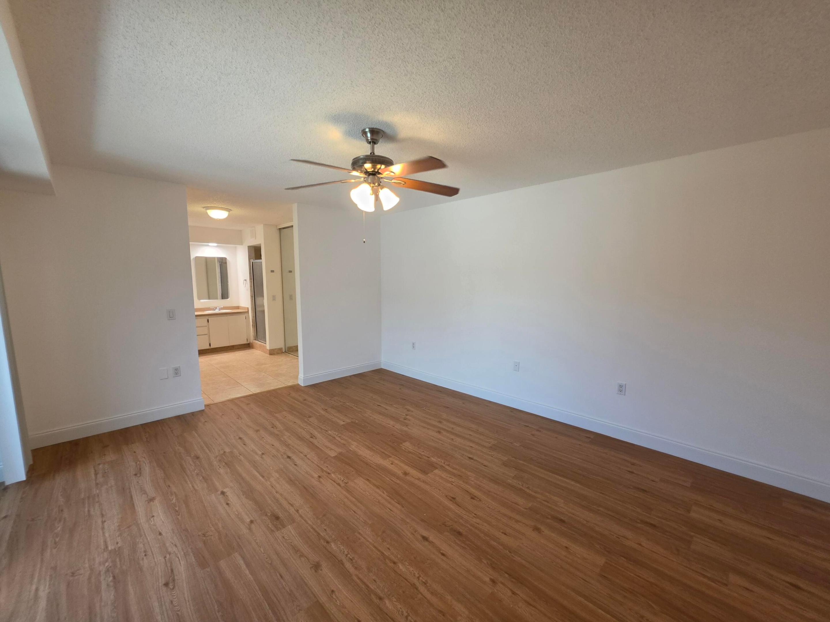 708 7th Lane Property Photo 24